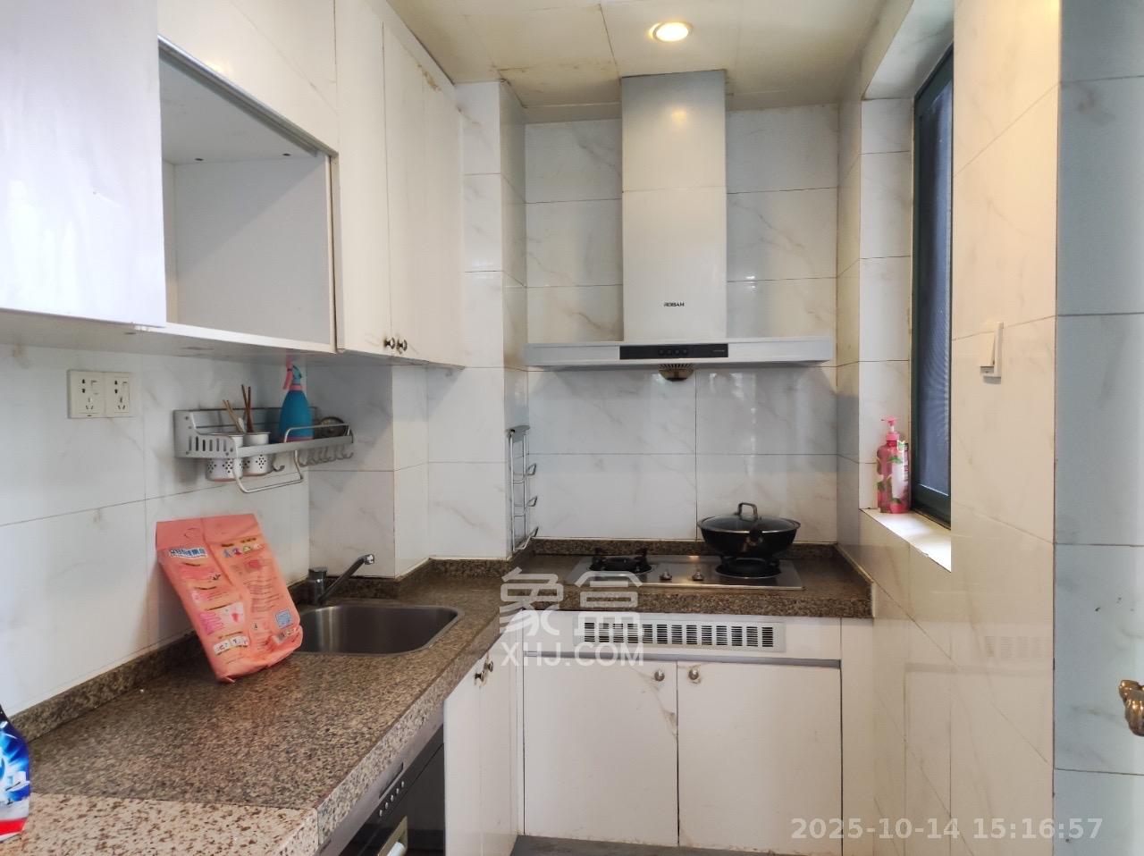 恒大雅苑  3室2厅1卫    2700.0元/月 恒大雅苑  3室2厅1卫    2700.0元/月室内图