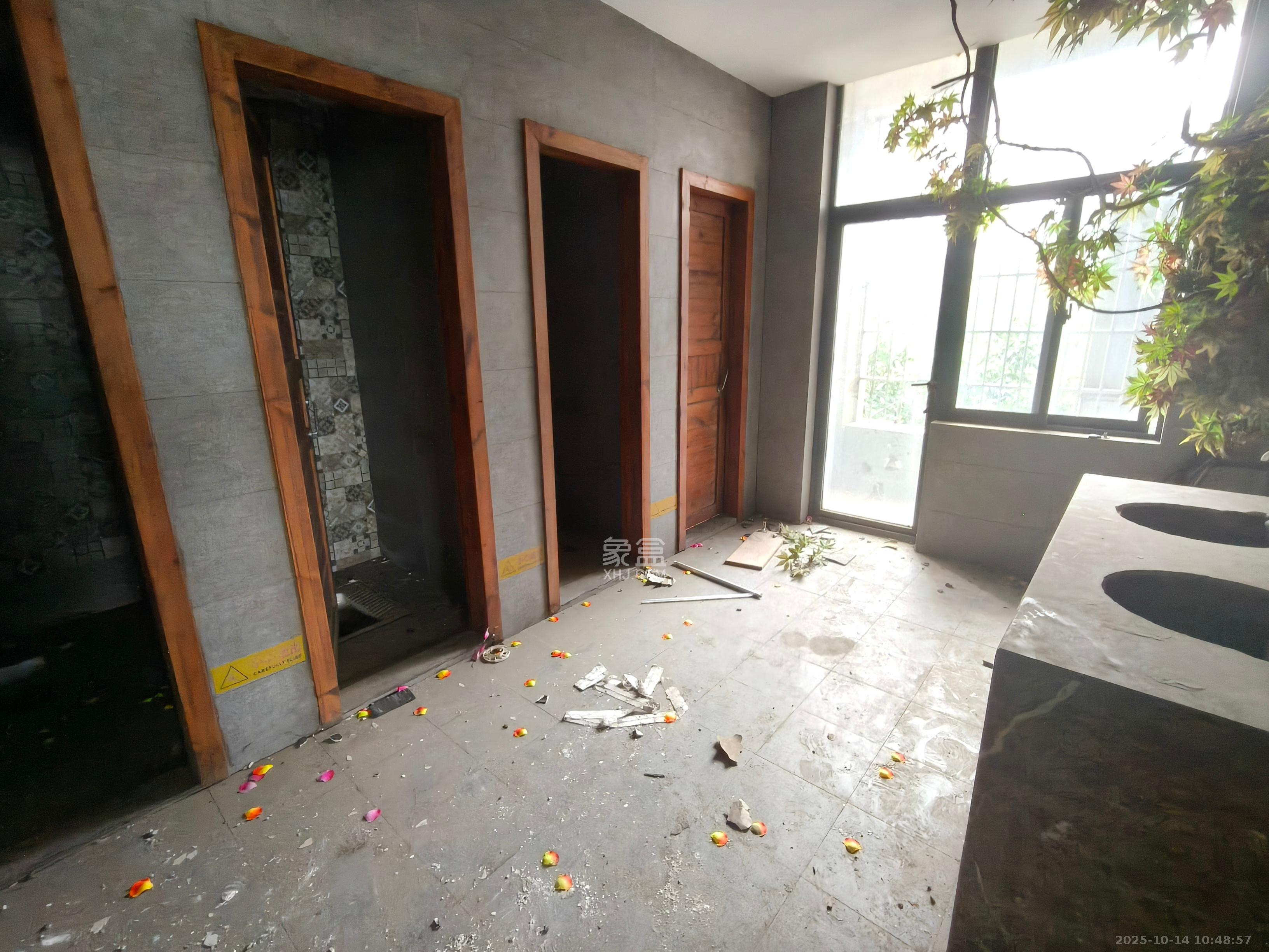 光明城市（星辰青年城）   267.0㎡      3000.0元/月室内图