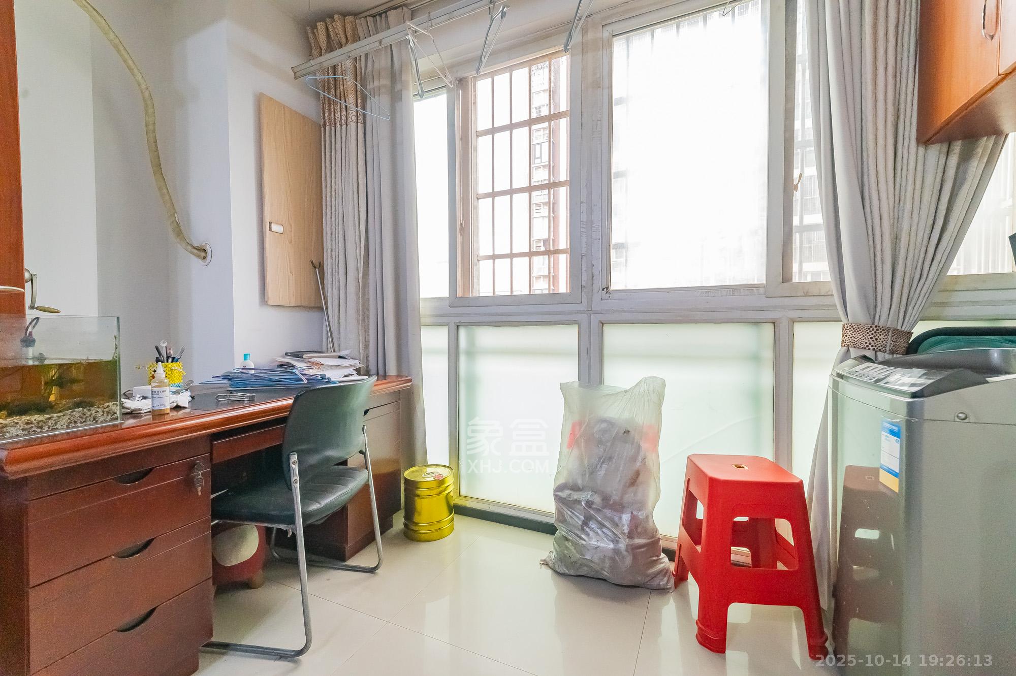 知微园  2室1厅1卫    1500.0元/月室内图