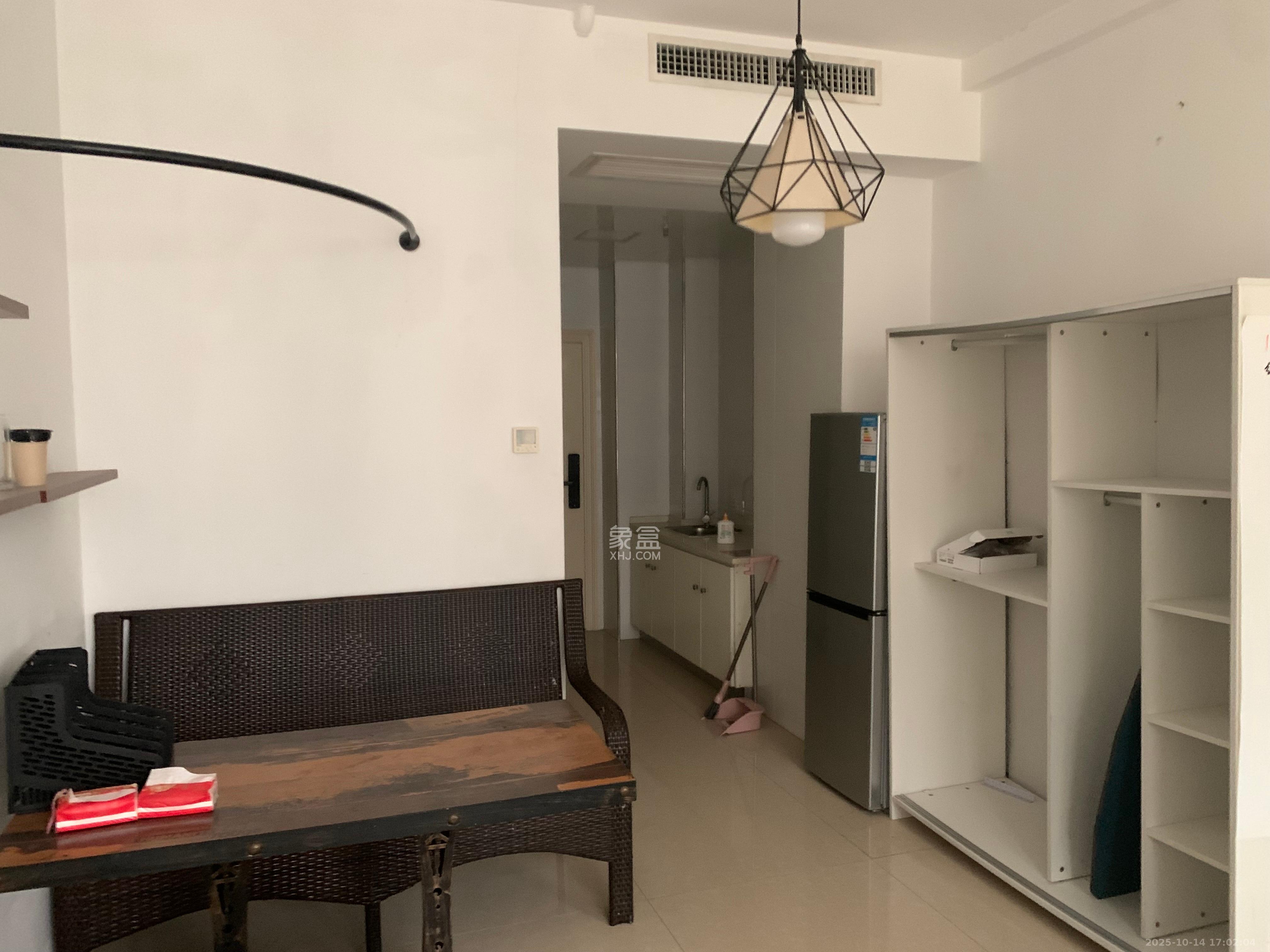 御溪国际  1室1厅1卫    1700.0元/月室内图