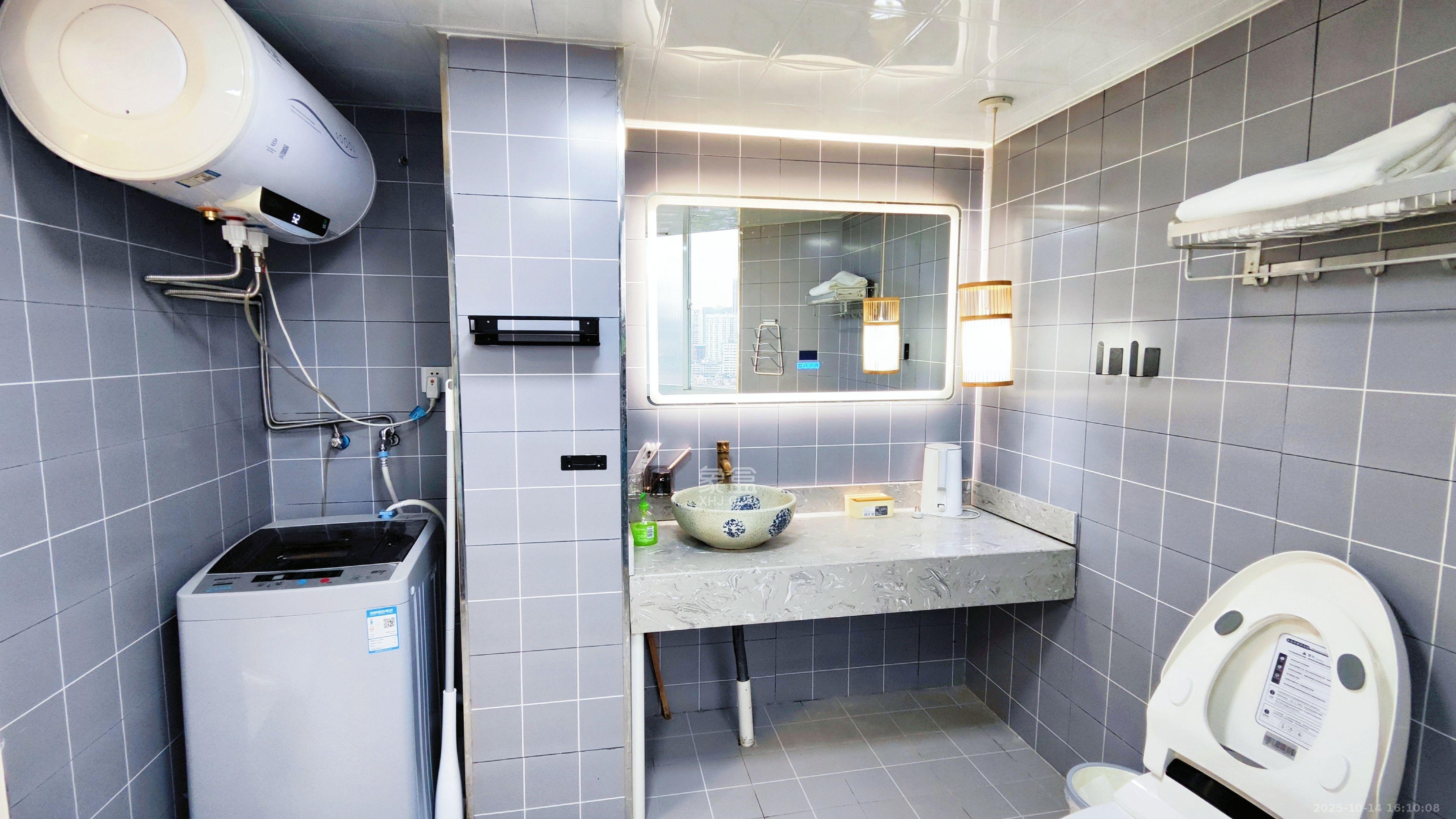 和府  1室1厅1卫    1600.0元/月