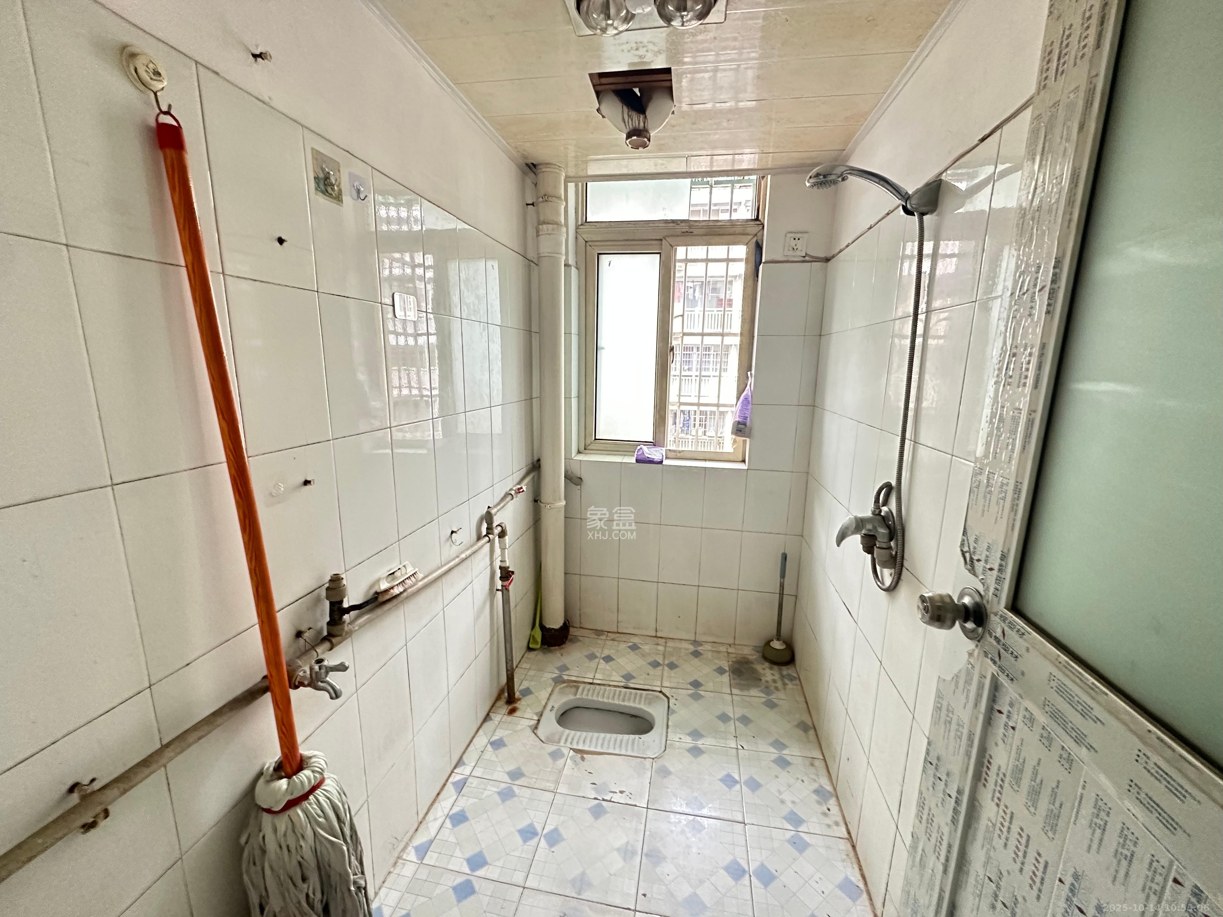 金地社区  2室1厅1卫    1500.0元/月 金地社区  2室1厅1卫    1500.0元/月室内图