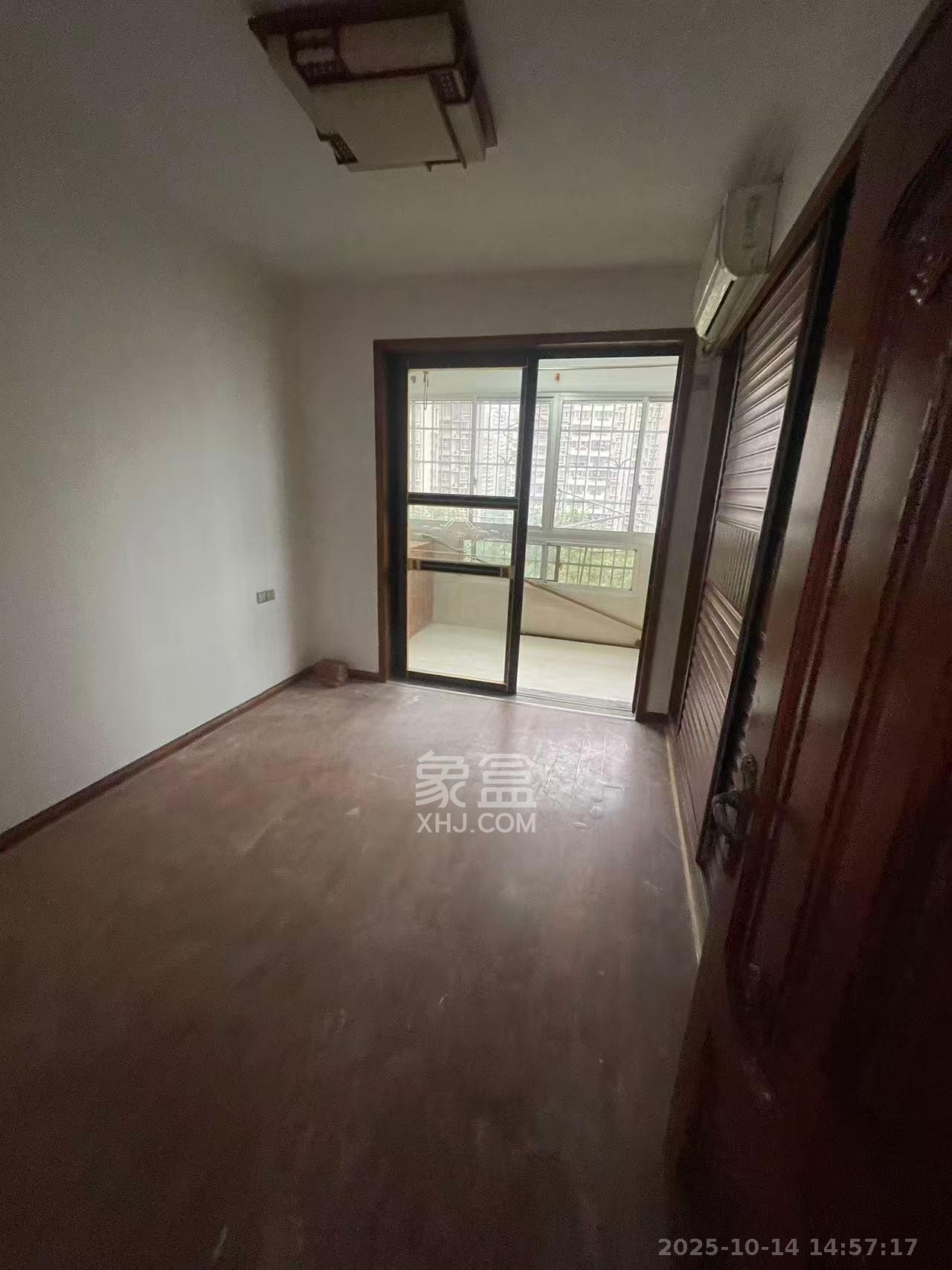 黎郡新宇熙春园  4室2厅2卫    2800.0元/月室内图