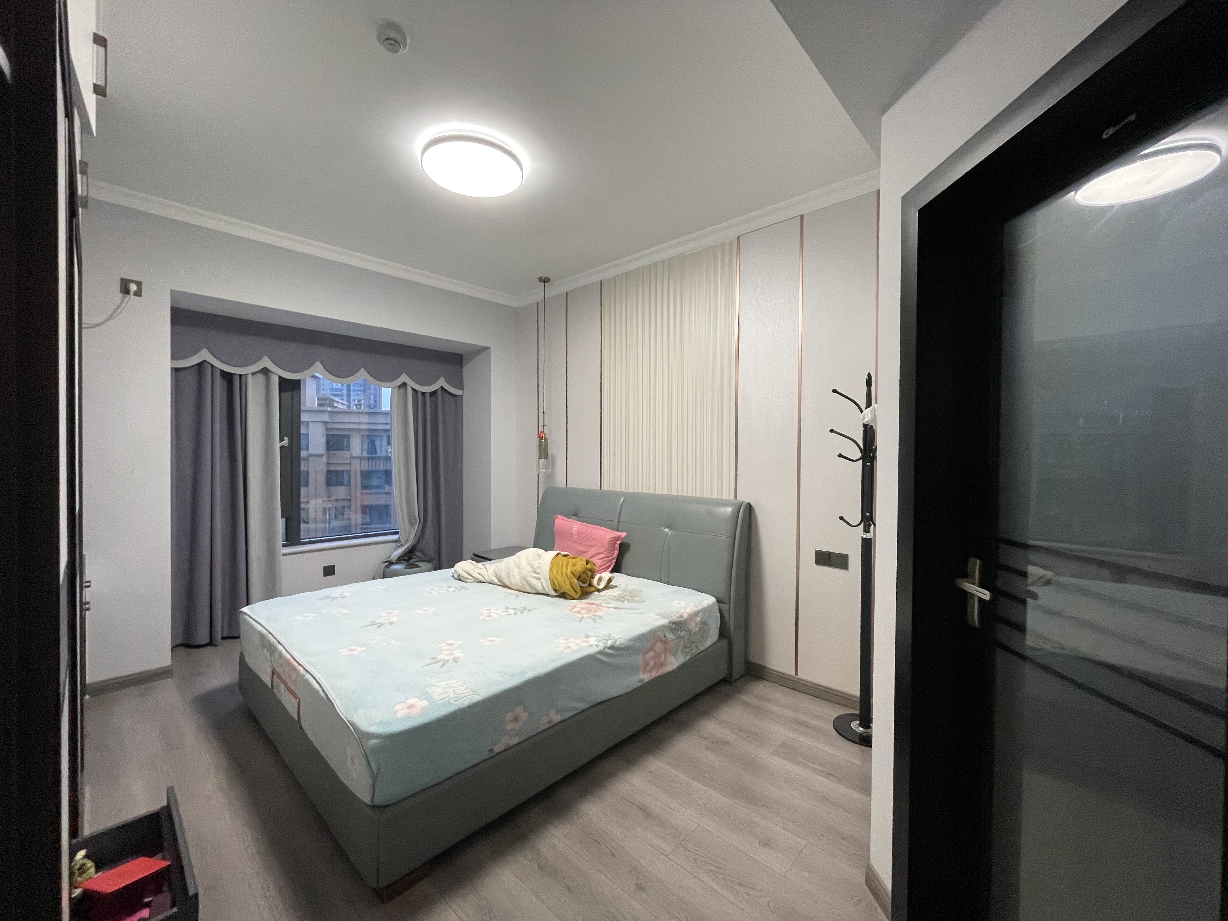 宁邦中心（文华里）  3室2厅2卫    76.8万客厅