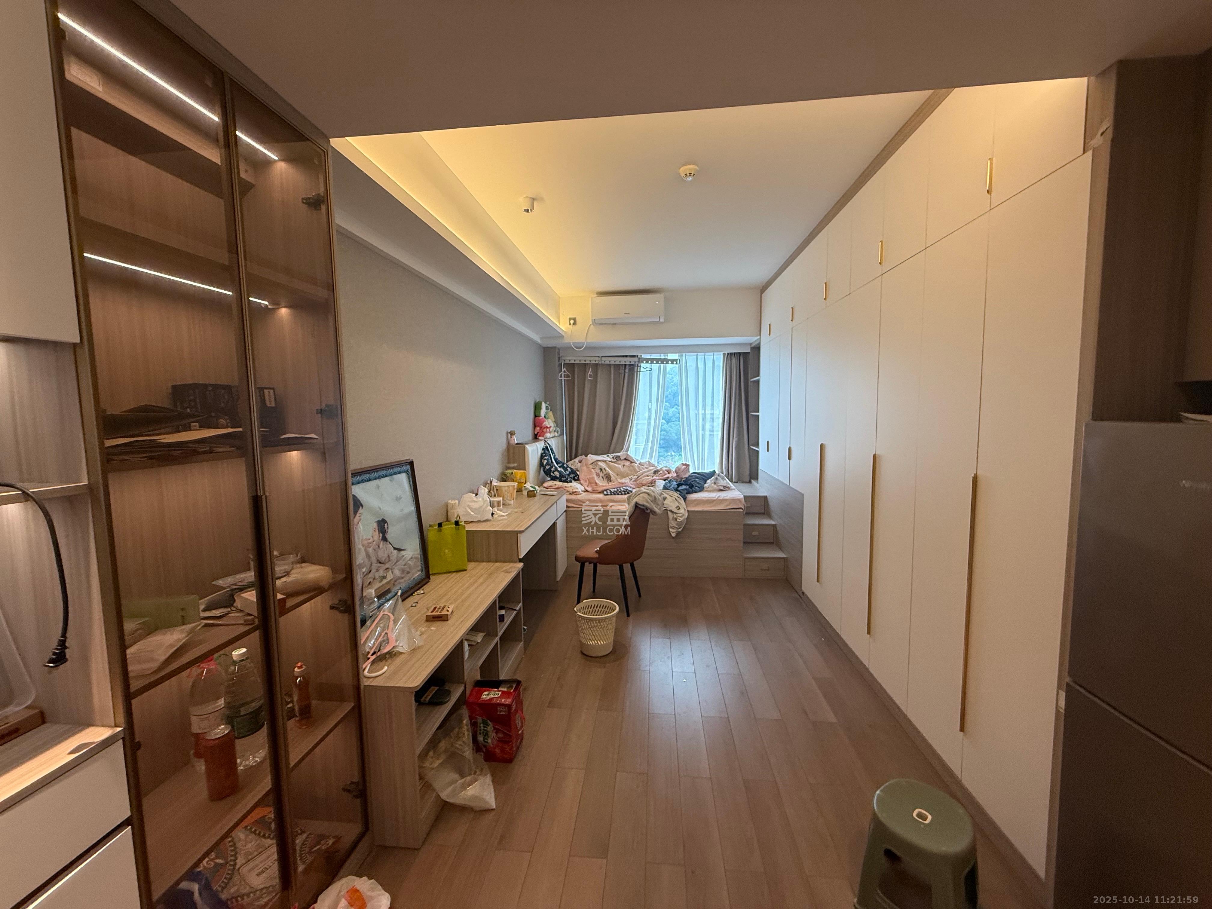 达美涧溪山  2室1厅1卫    2100.0元/月 达美涧溪山  2室1厅1卫    2100.0元/月室内图