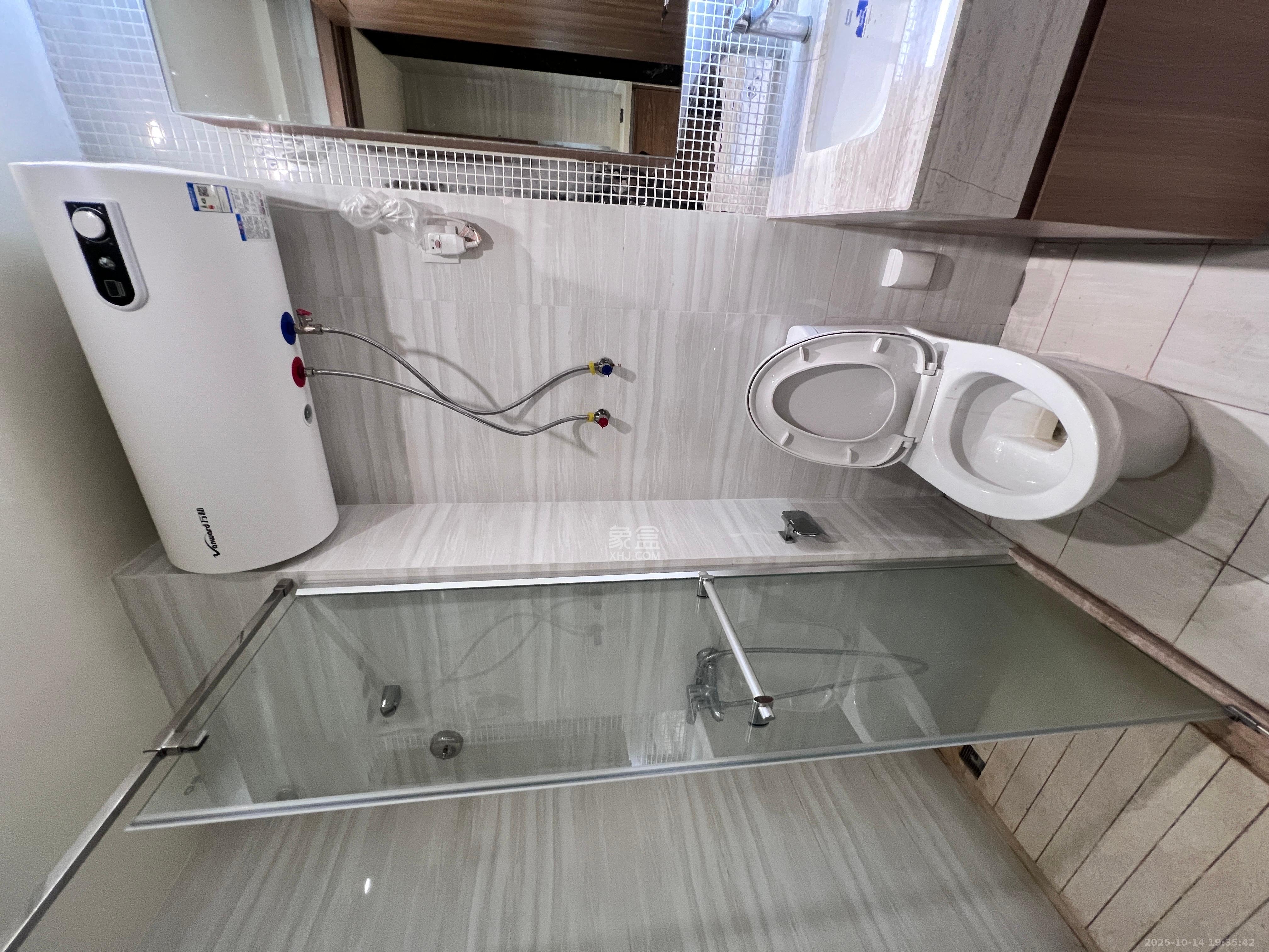 恒大国际广场  1室1厅1卫    1500.0元/月 恒大国际广场  1室1厅1卫    1500.0元/月室内图