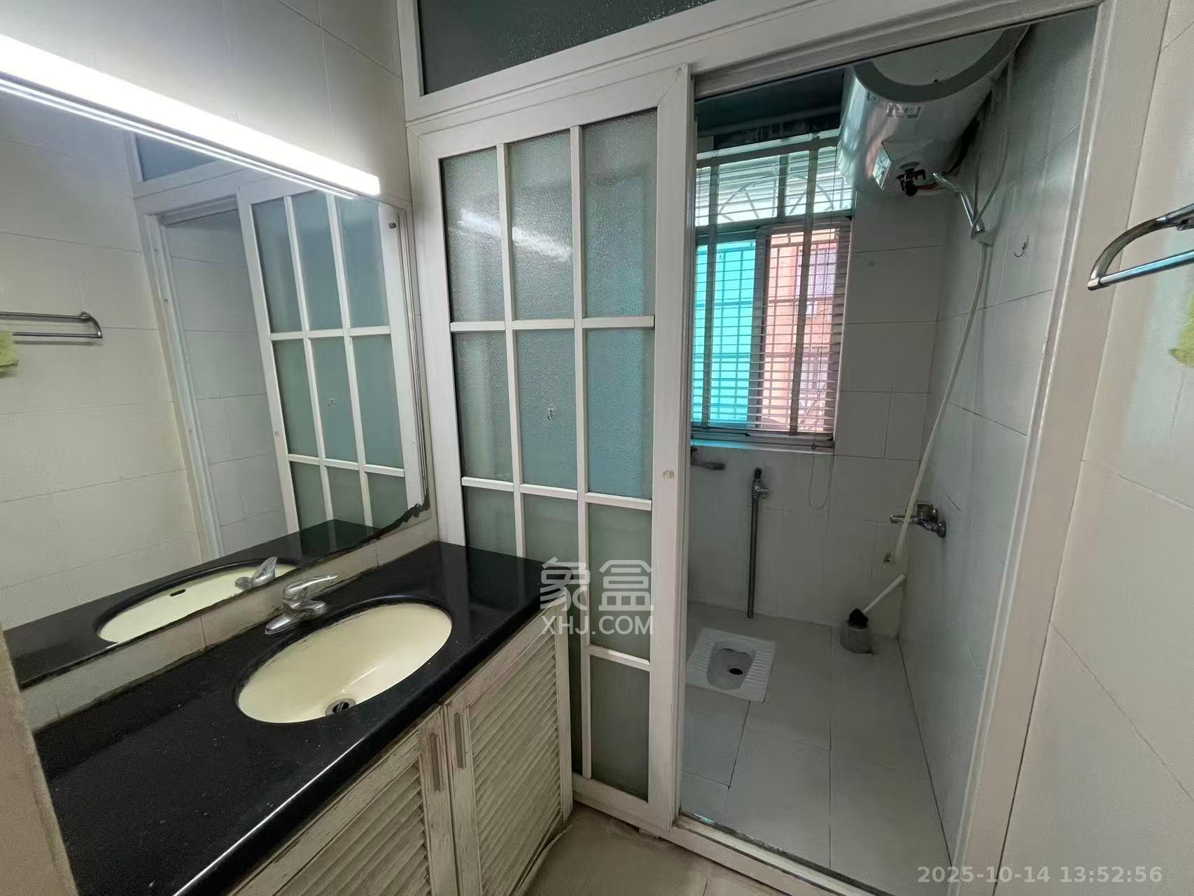 左家塘建材宿舍  3室2厅2卫    2100.0元/月室内图