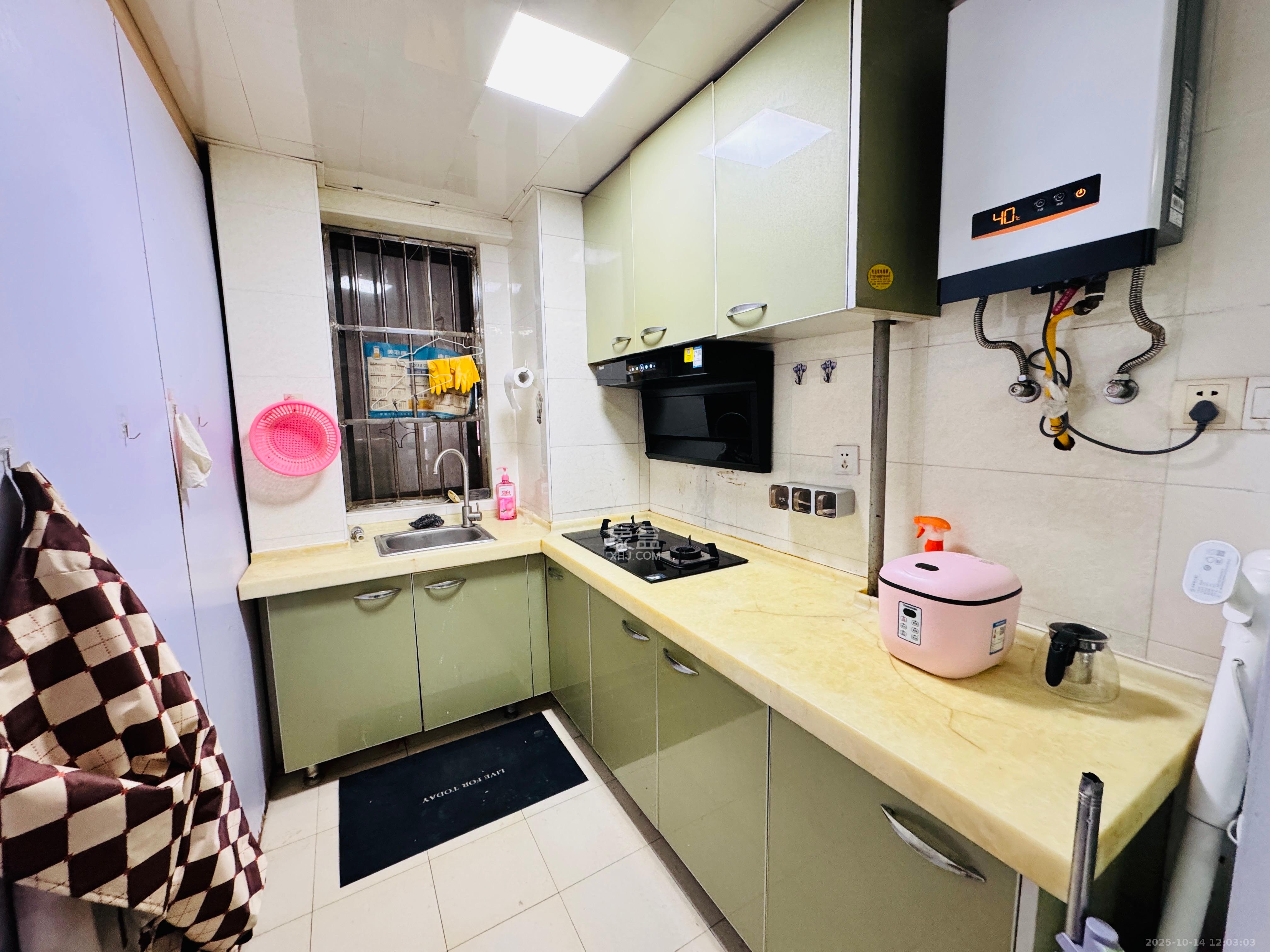 印象天心  1室1厅1卫    1600.0元/月室内图