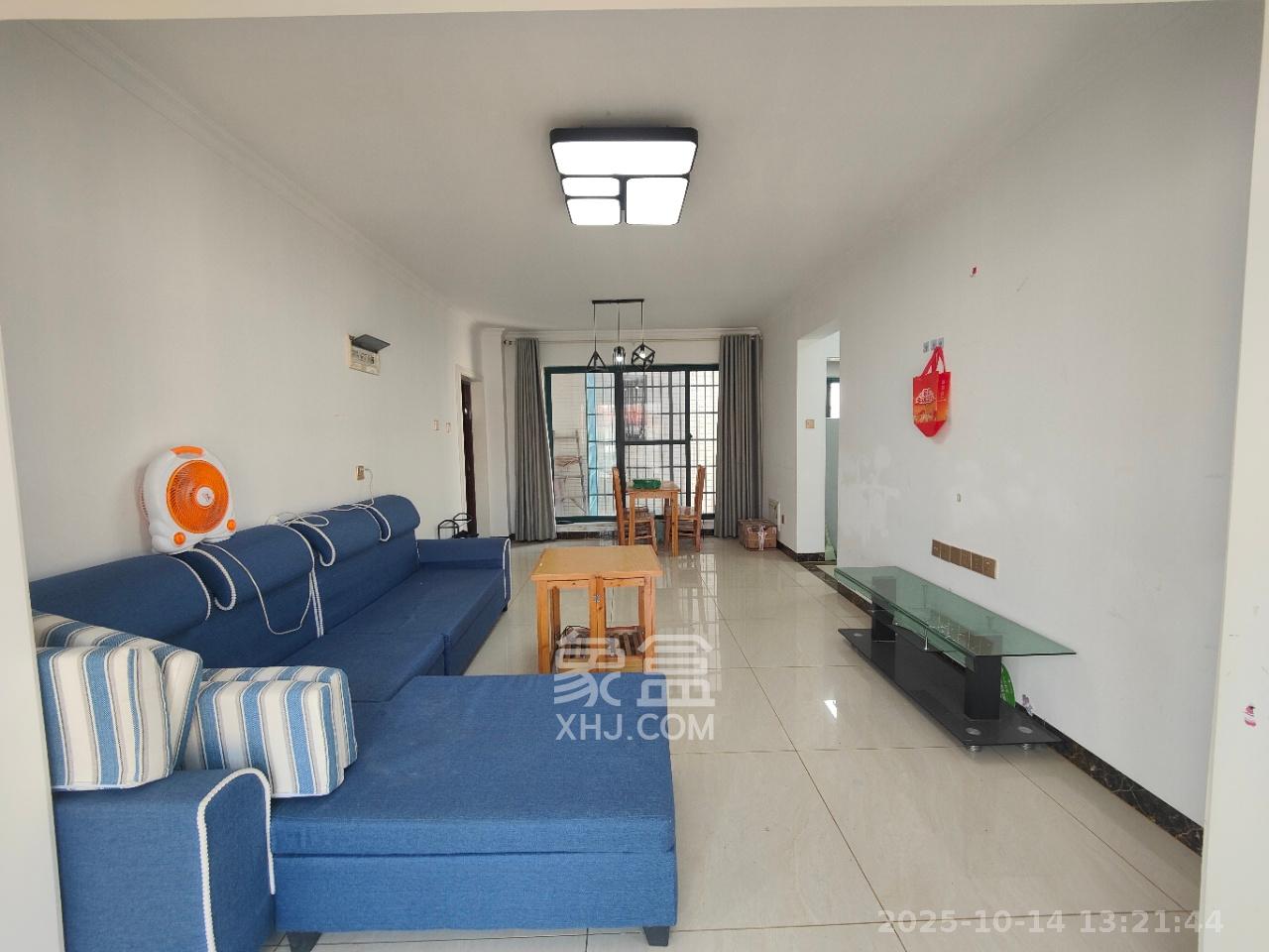 蝴蝶谷  3室2厅2卫    1600.0元/月室内图