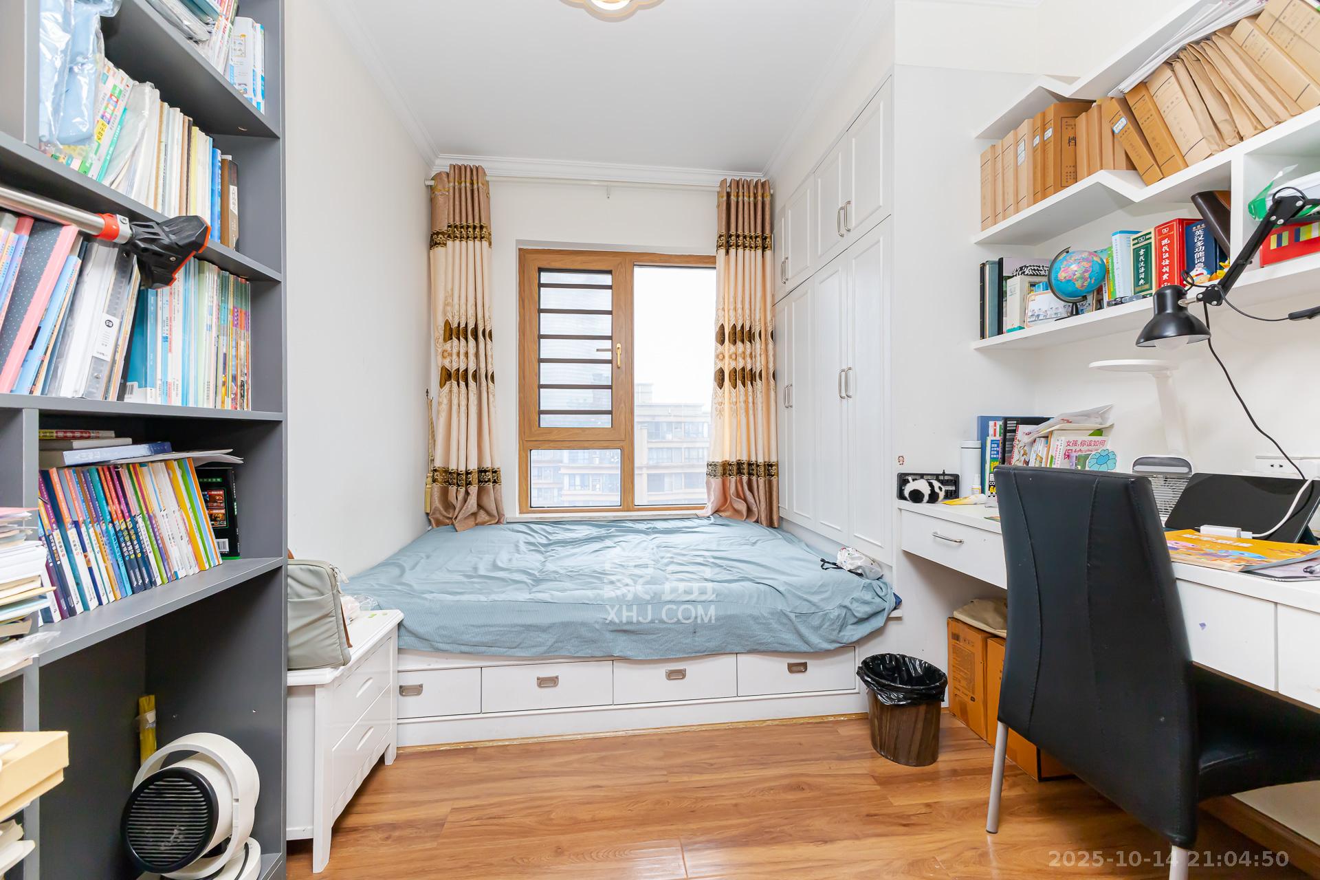 润和之悦（金泽园）  4室2厅2卫    89.0万卧室