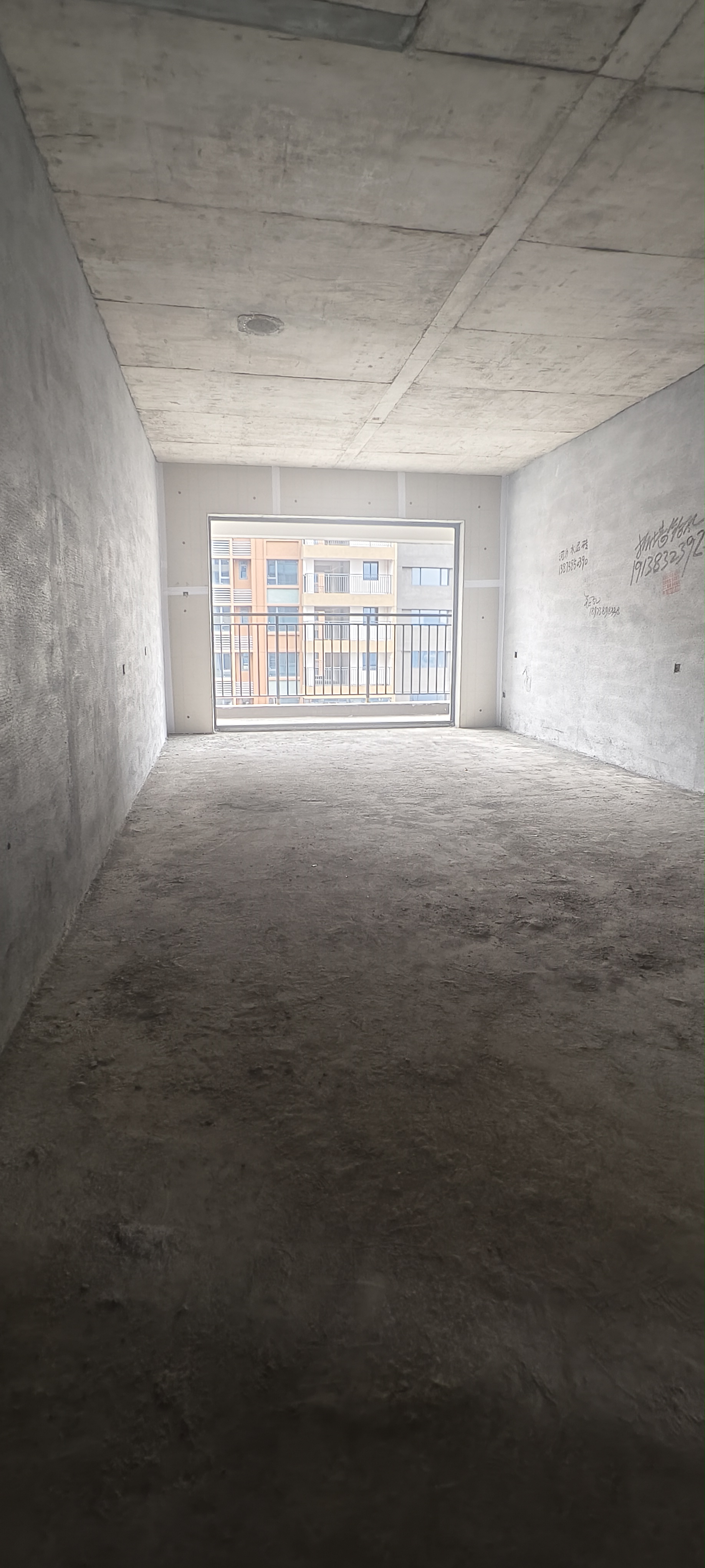 宁邦中心（三期幸福里）  1室0厅0卫    62.8万客厅