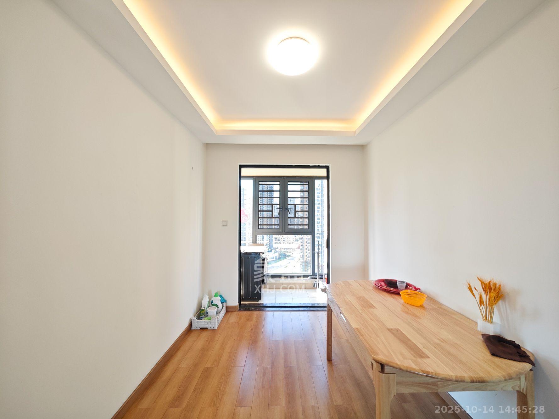 中建嘉和城凤凰台(中建瑞兴家园)  3室2厅2卫    2700.0元/月 中建嘉和城凤凰台(中建瑞兴家园)  3室2厅2卫    2700.0元/月室内图