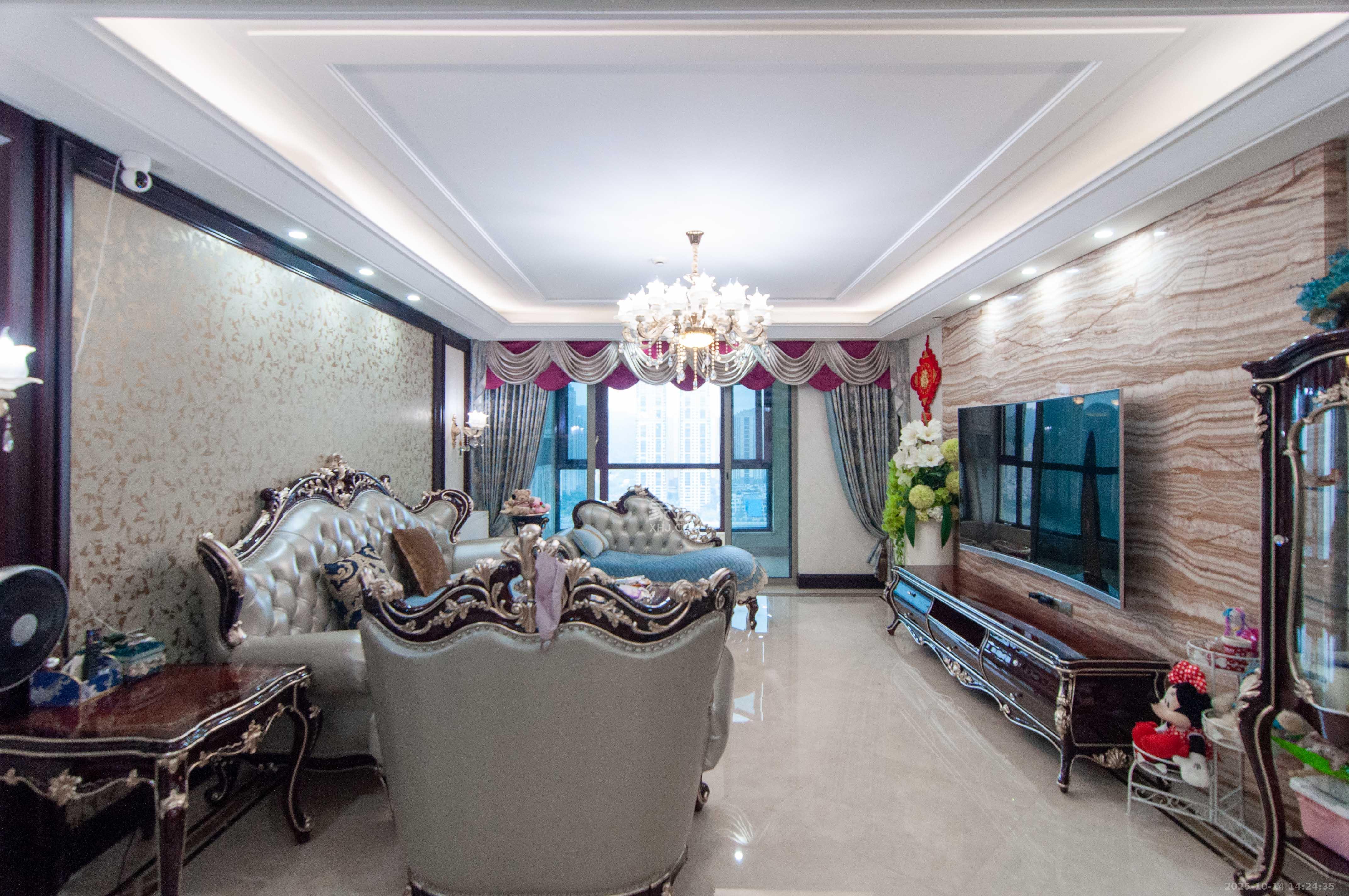 梅溪湖金茂府(金茂广场)(金茂览秀城)  4室2厅3卫    580.0万 梅溪湖金茂府(金茂广场)(金茂览秀城)  4室2厅3卫    580.0万