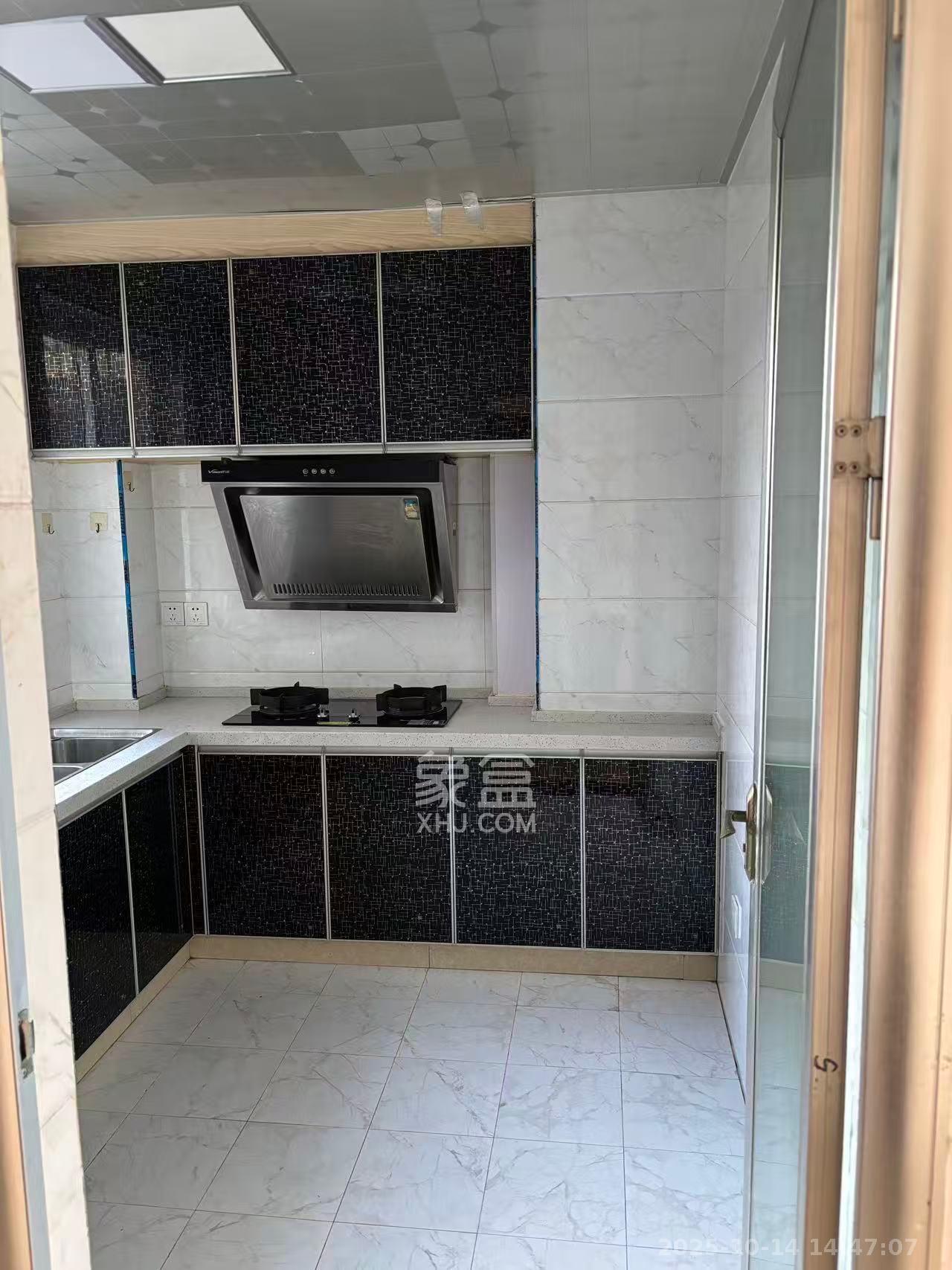 福嘉园  3室2厅2卫    2400.0元/月