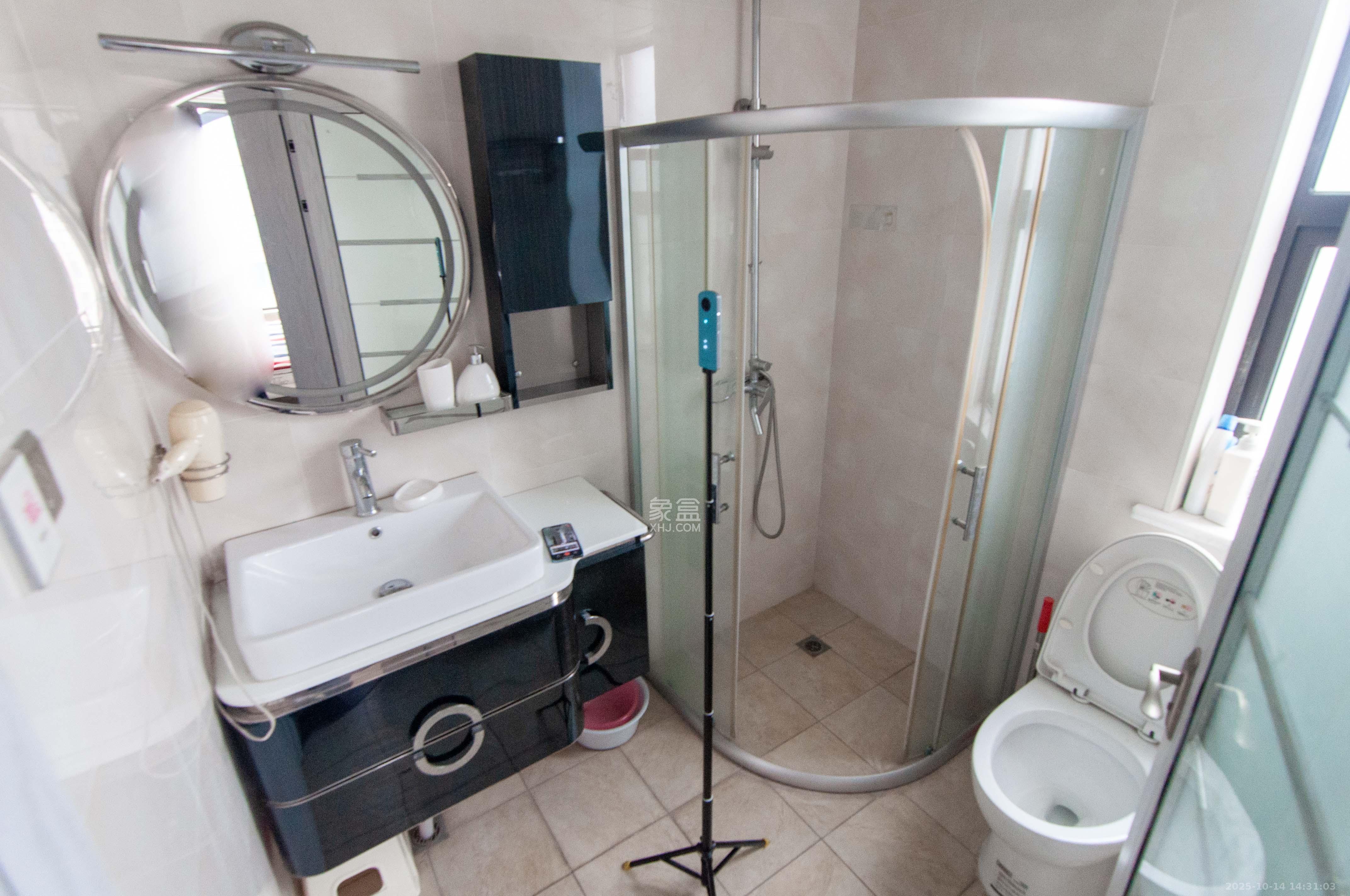 中一九骏（枫桥苑）  4室2厅2卫    141.0万卫生间