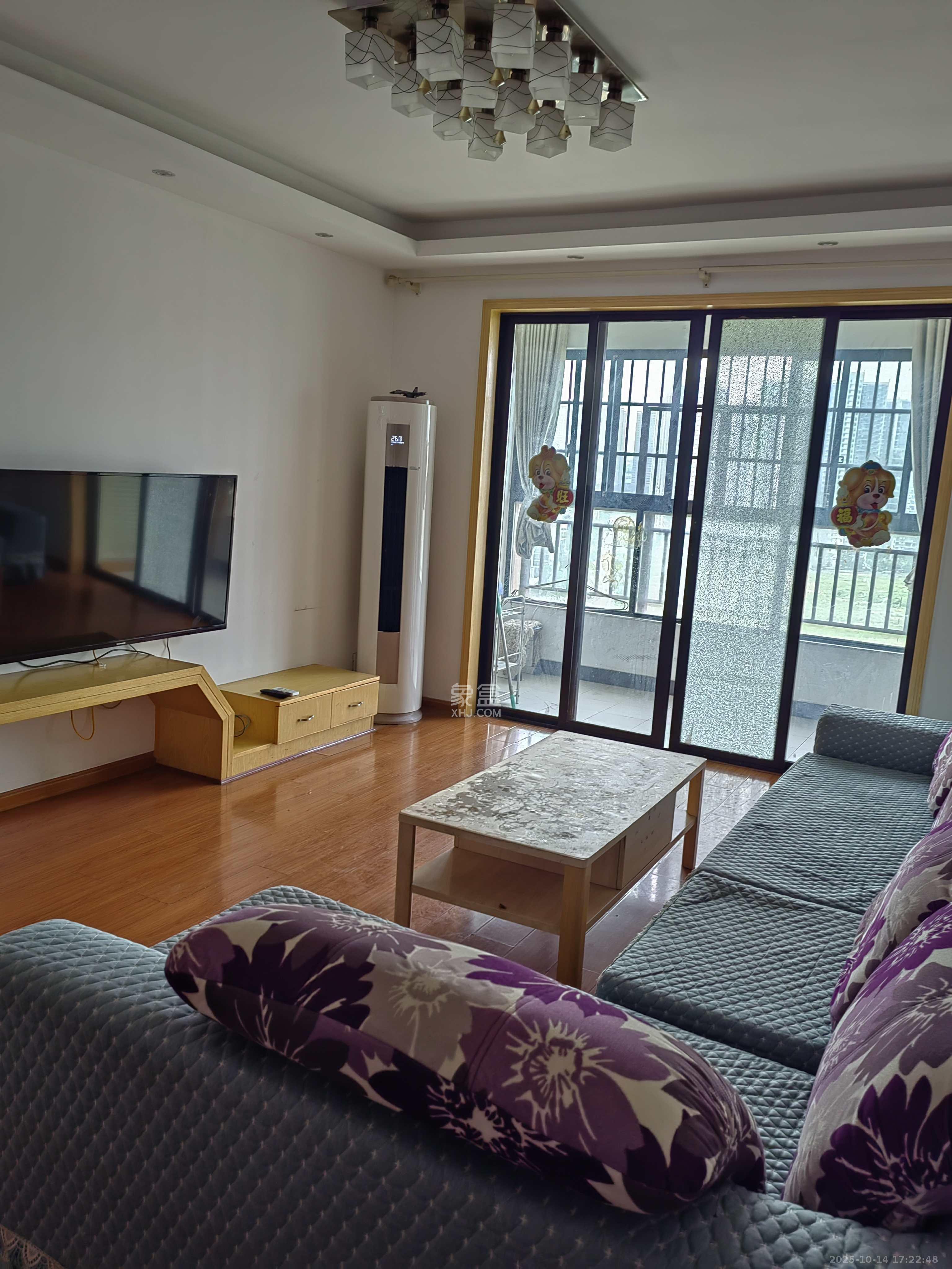 新城国际花都  2室2厅1卫    1600.0元/月