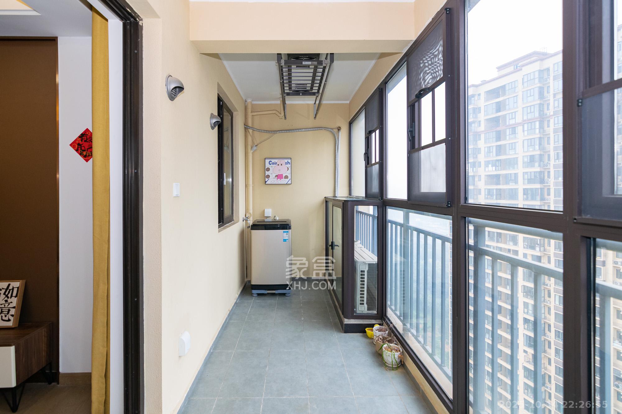 美的翰城 3室2厅1卫 60.0万 美的翰城 3室2厅1卫 60.0万阳台