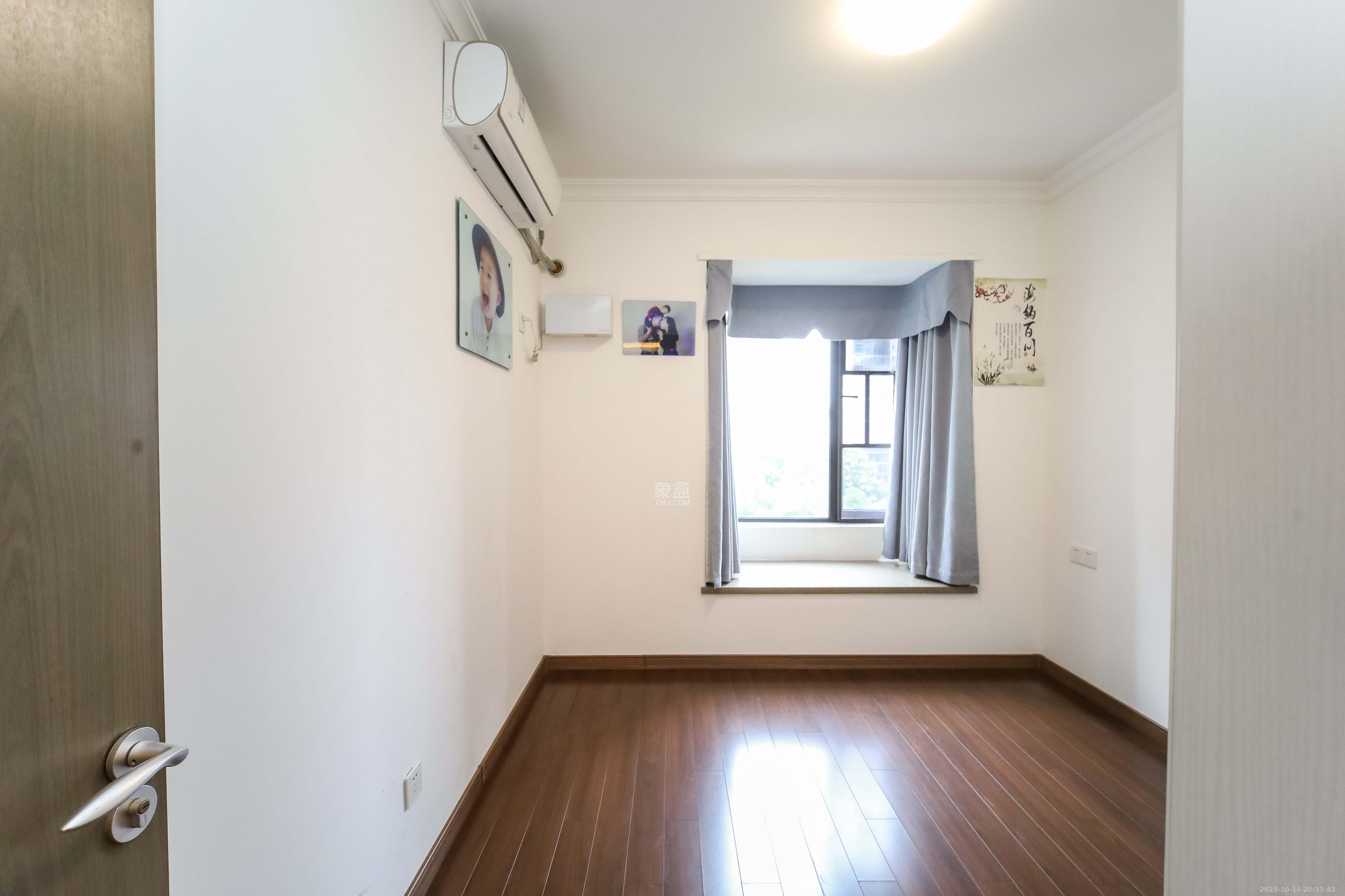 万科金域蓝湾 4室2厅2卫 178.0万 万科金域蓝湾 4室2厅2卫 178.0万卧室