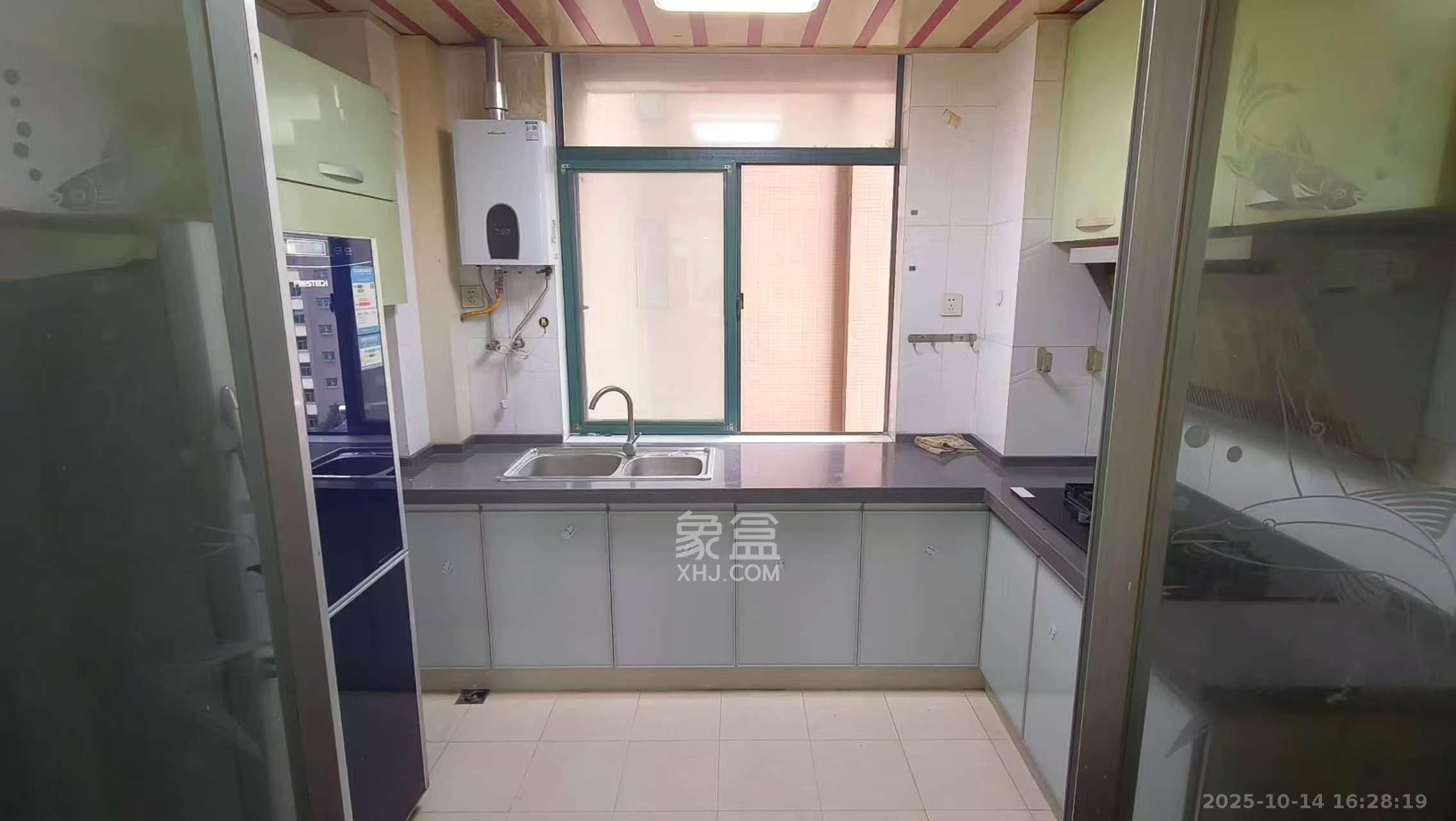 中江国际花城 2室2厅2卫 2600.0元/月 中江国际花城 2室2厅2卫 2600.0元/月室内图