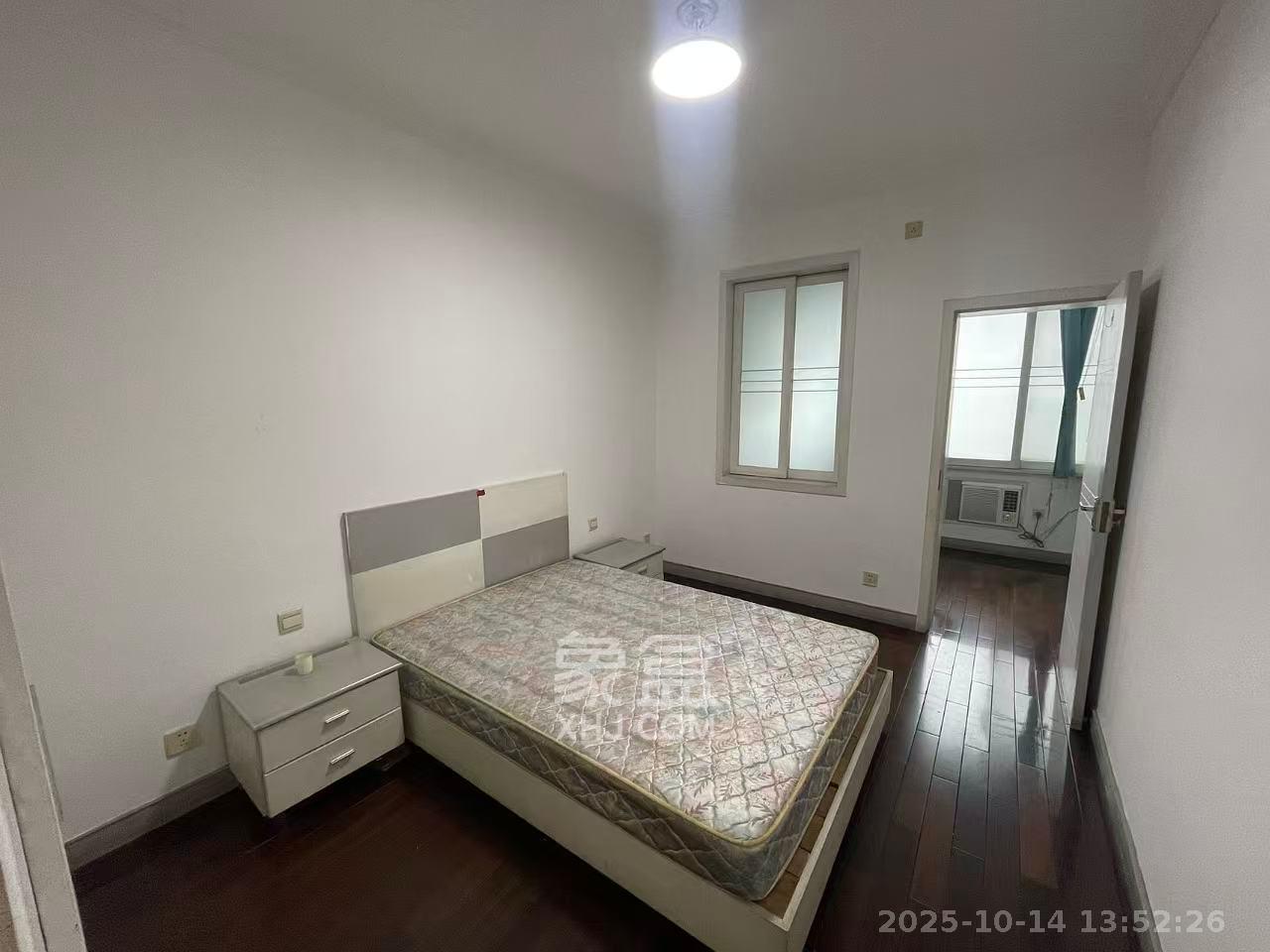 左家塘建材宿舍  3室2厅2卫    2100.0元/月室内图