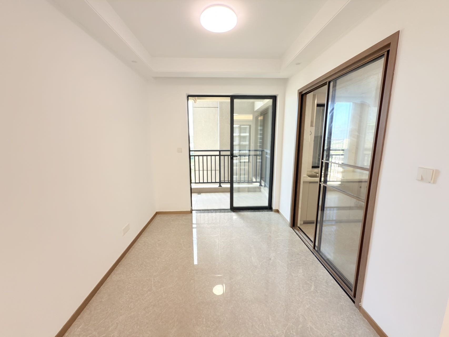 和风家园初心苑 3室2厅2卫 2000.0元/月 和风家园初心苑 3室2厅2卫 2000.0元/月室内图