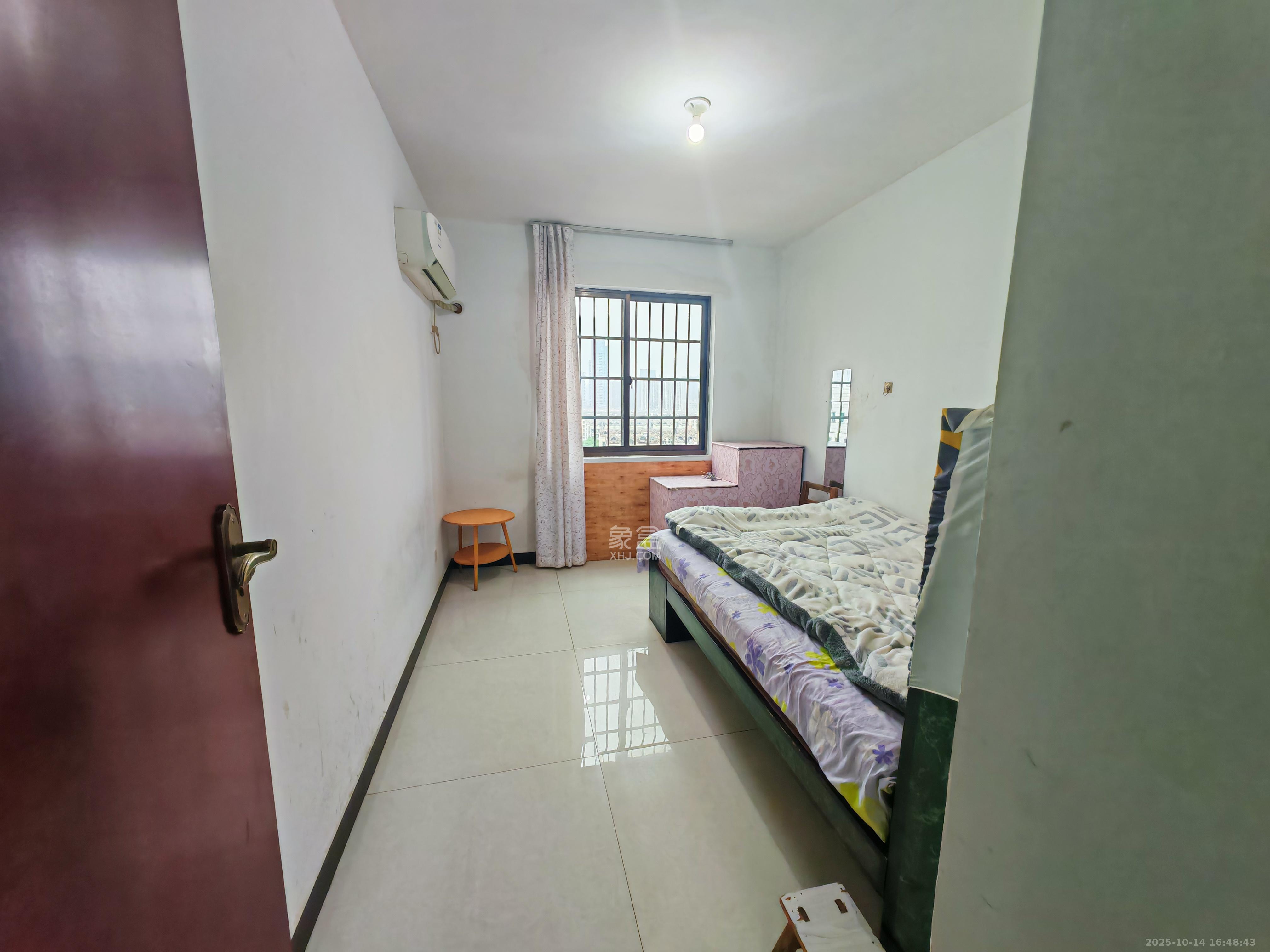 东屯渡高层安置小区 4室2厅1卫 3200.0元/月 东屯渡高层安置小区 4室2厅1卫 3200.0元/月室内图