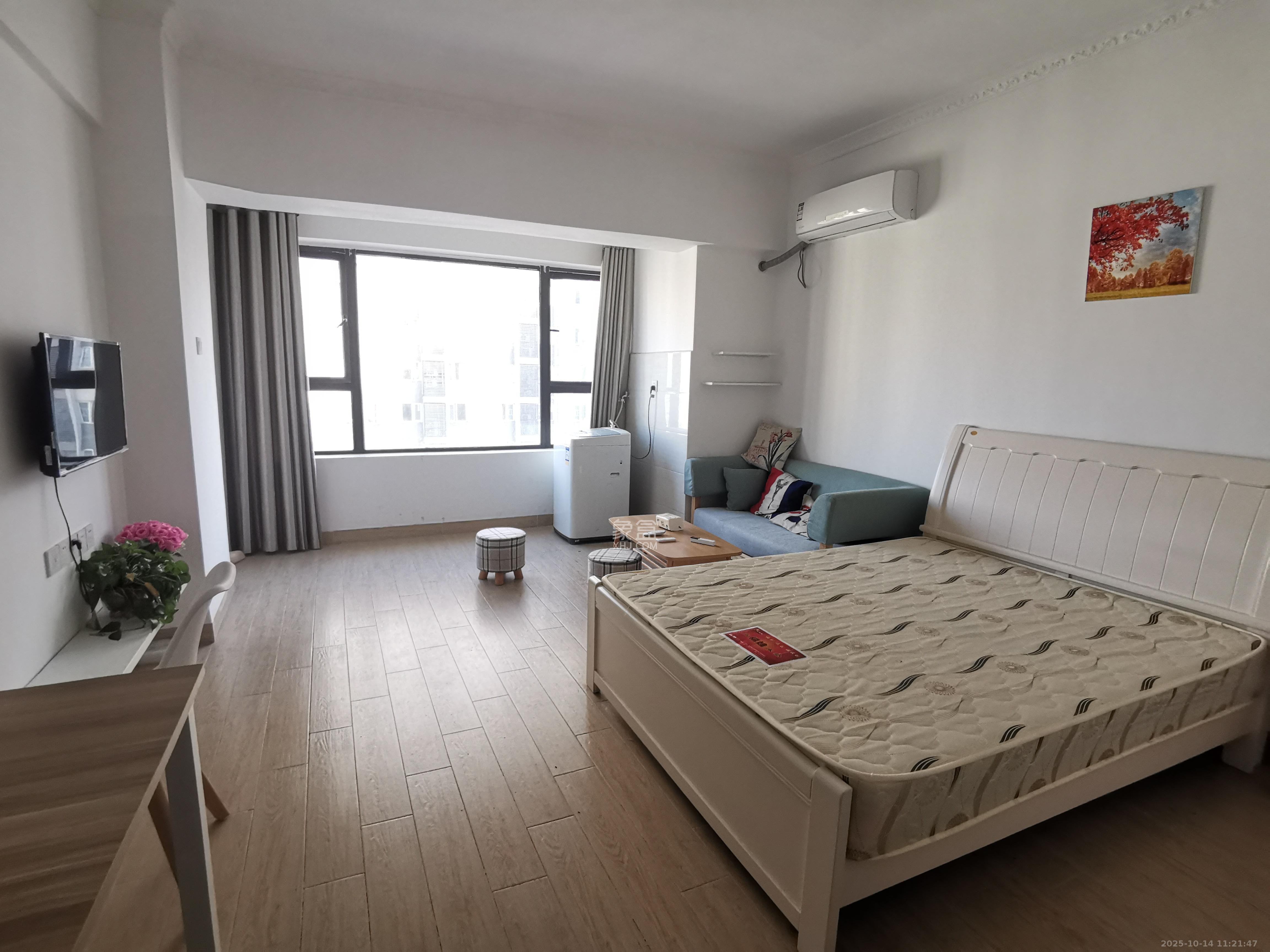 当代滨江MOMA  1室1厅1卫    1700.0元/月