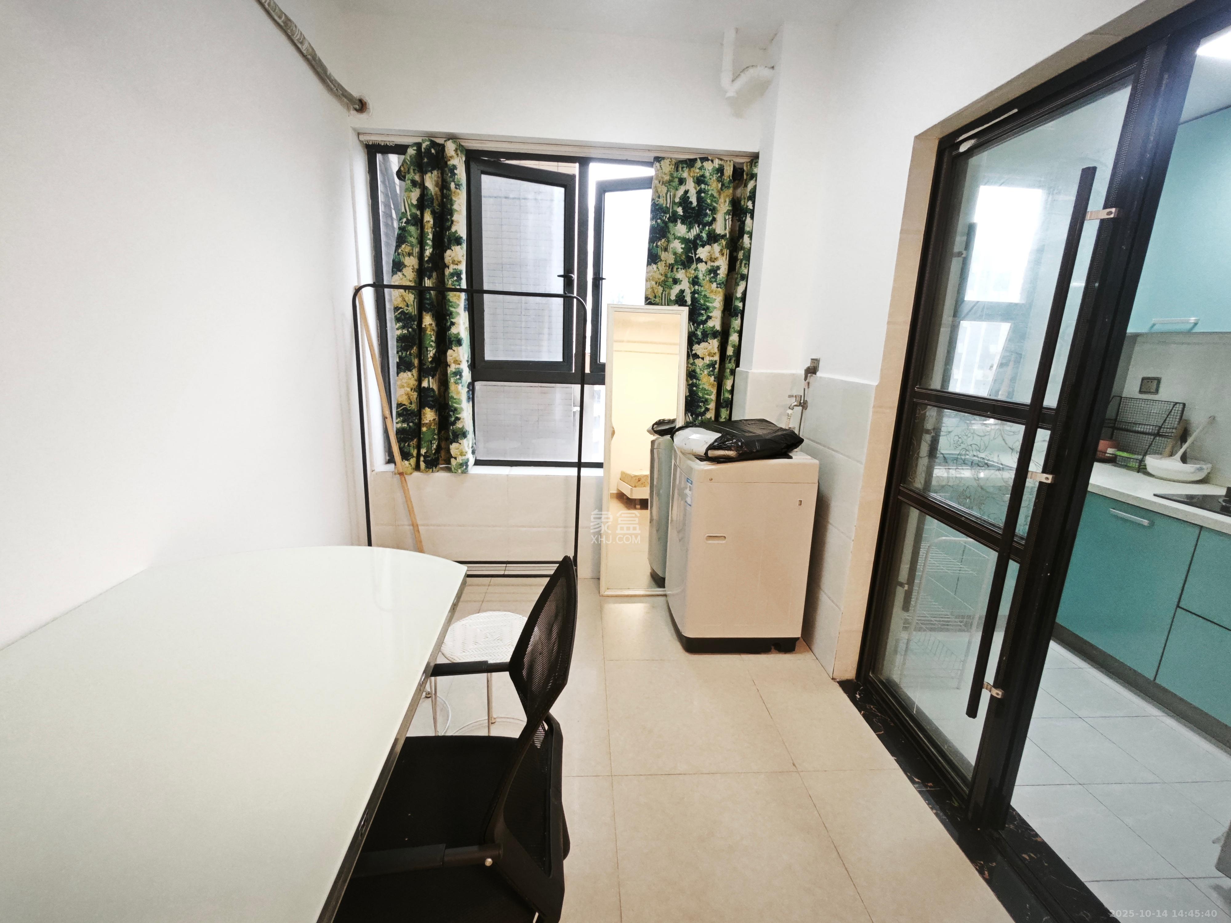 天鸿天府（天鸿中央大院）  1室1厅1卫    1400.0元/月室内图