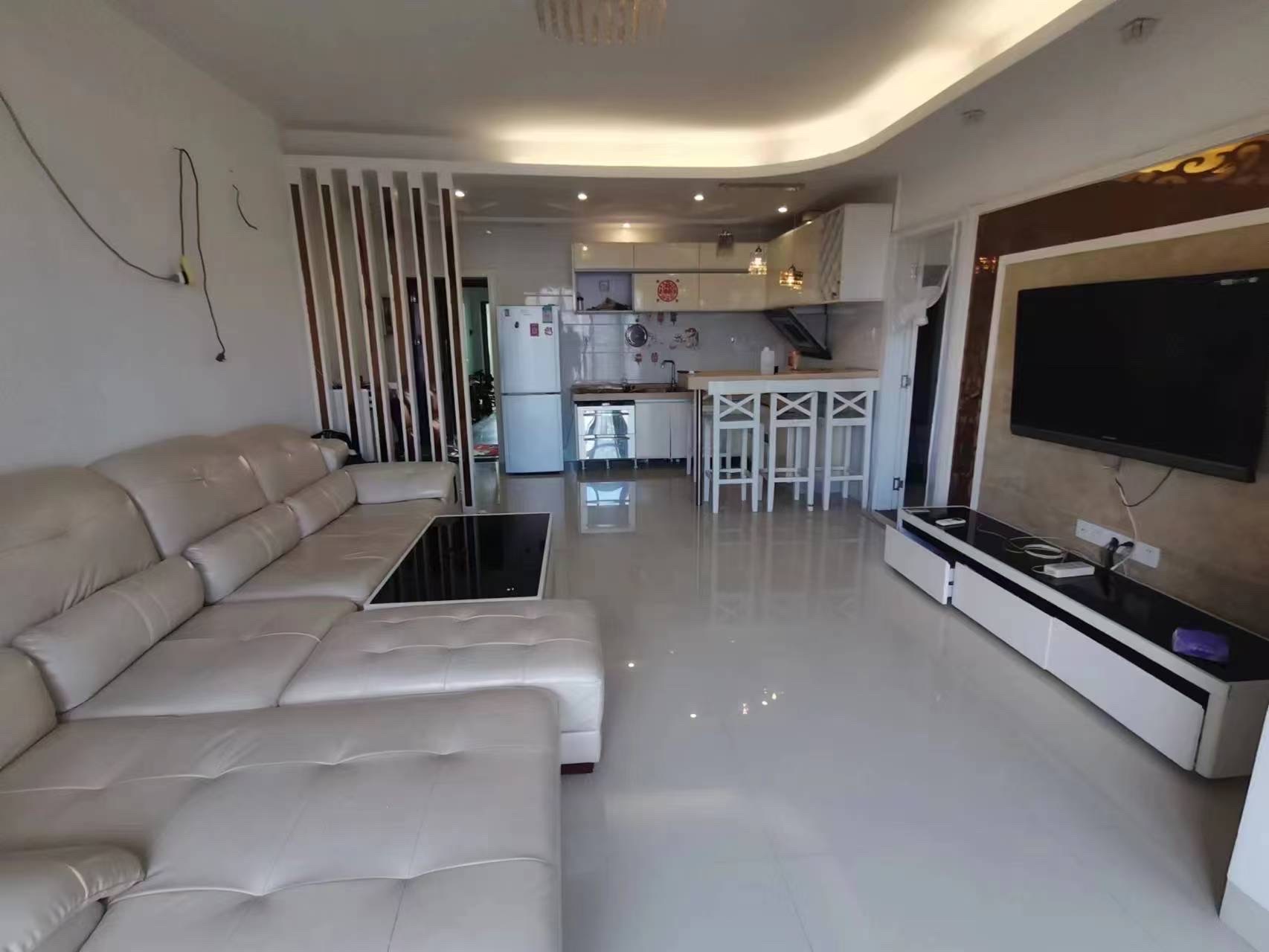 华丰大厦 1室2厅1卫 2000.0元/月 华丰大厦 1室2厅1卫 2000.0元/月室内图