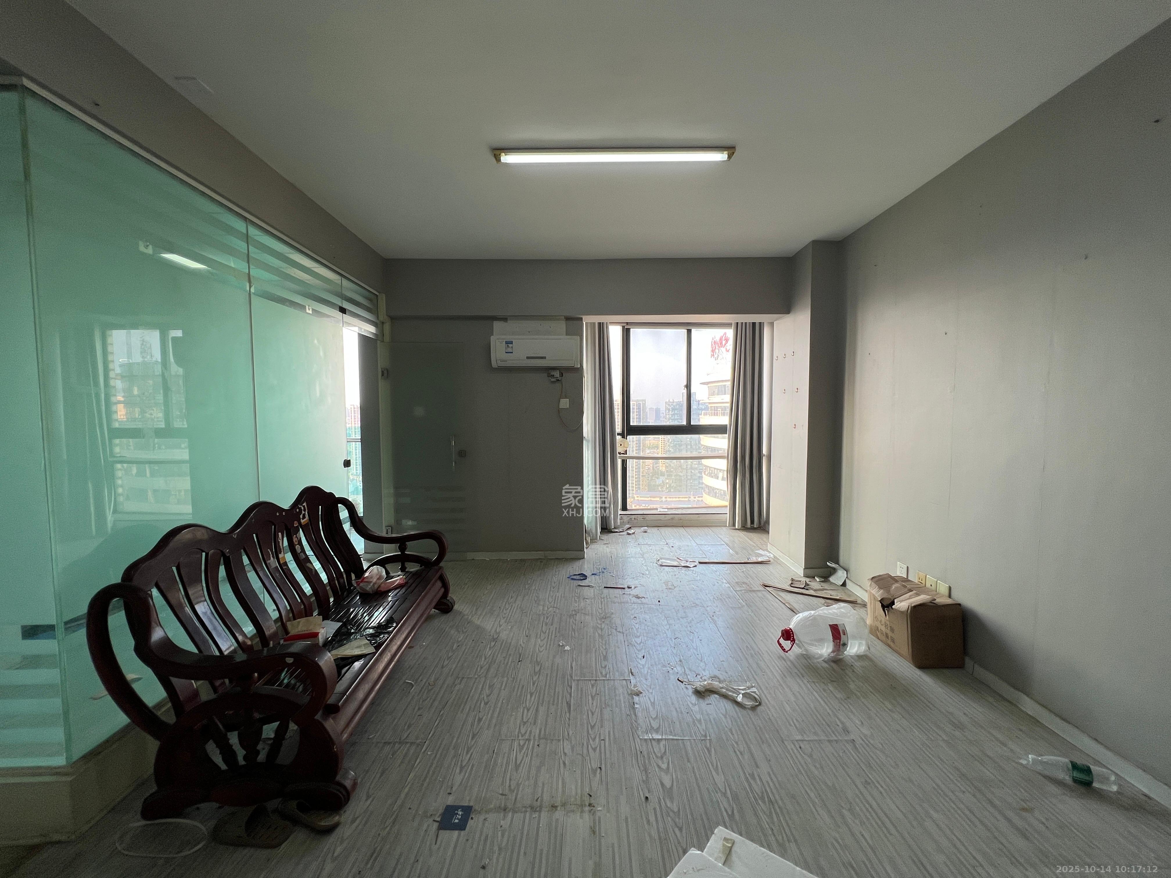 上东印象  1室1厅1卫    1400.0元/月