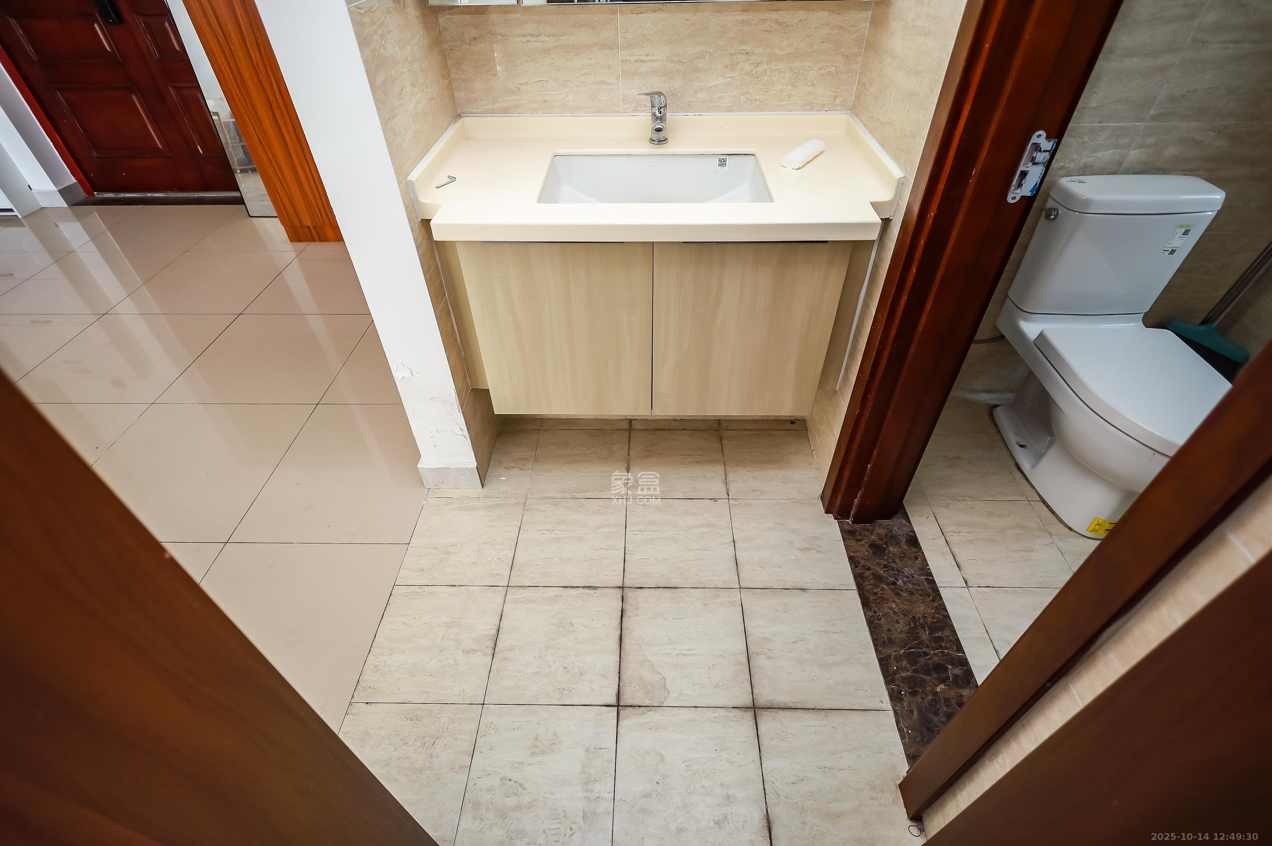 金辉优步花园  3室2厅2卫    2600.0元/月 金辉优步花园  3室2厅2卫    2600.0元/月室内图