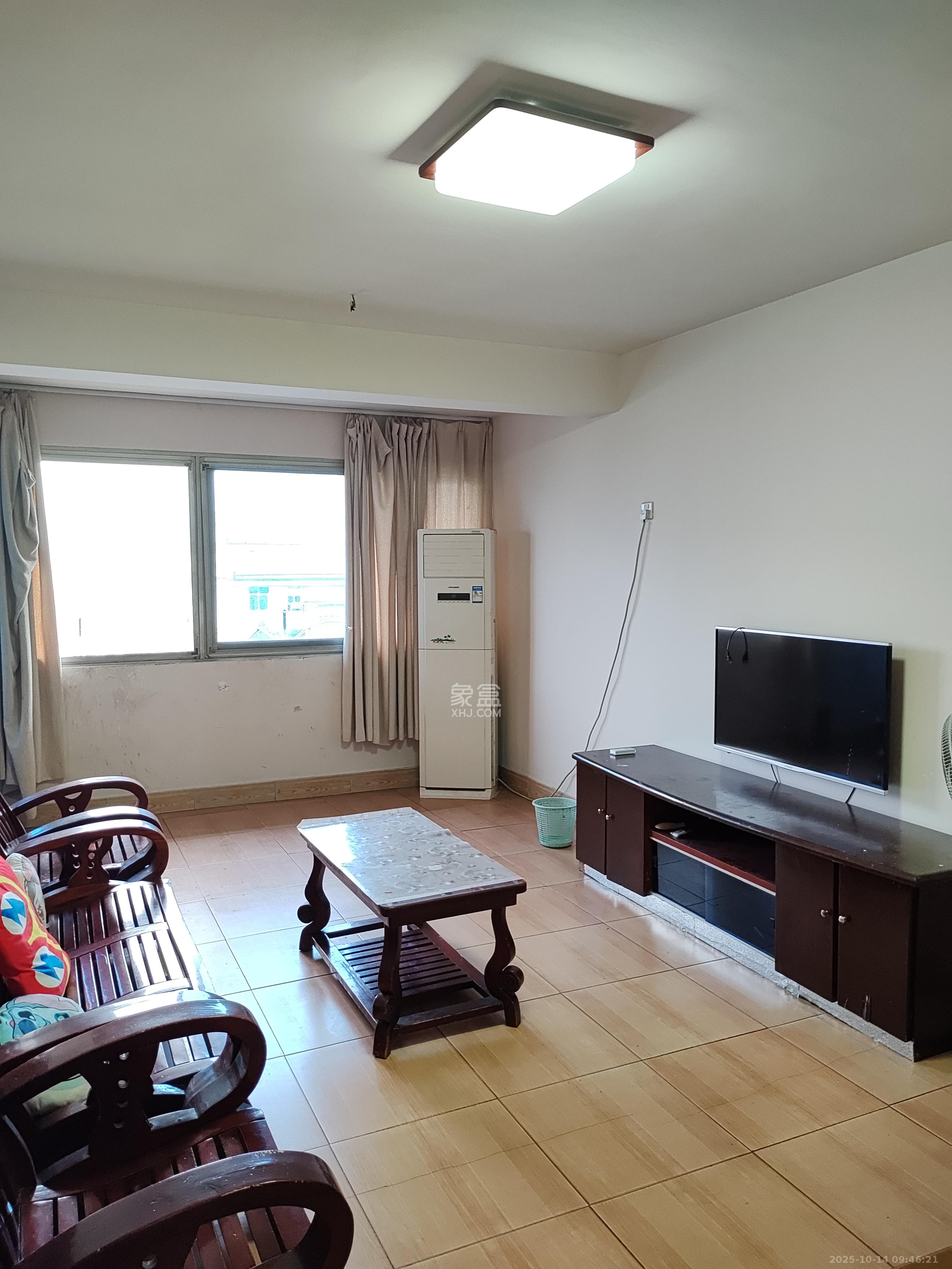 长探家园  2室2厅1卫    1350.0元/月