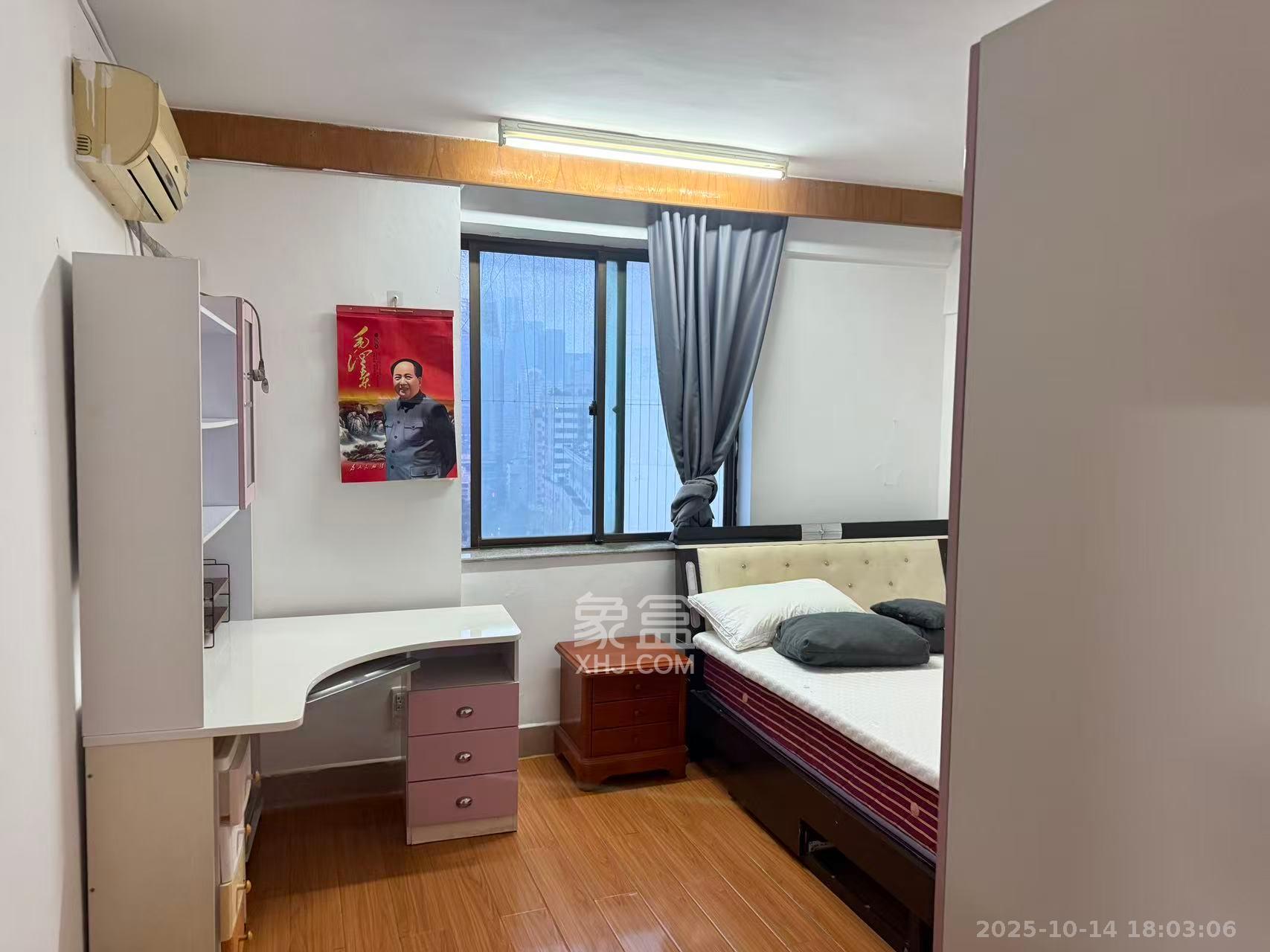 芙蓉广场农行单位宿舍  2室1厅1卫    2600.0元/月 芙蓉广场农行单位宿舍  2室1厅1卫    2600.0元/月室内图