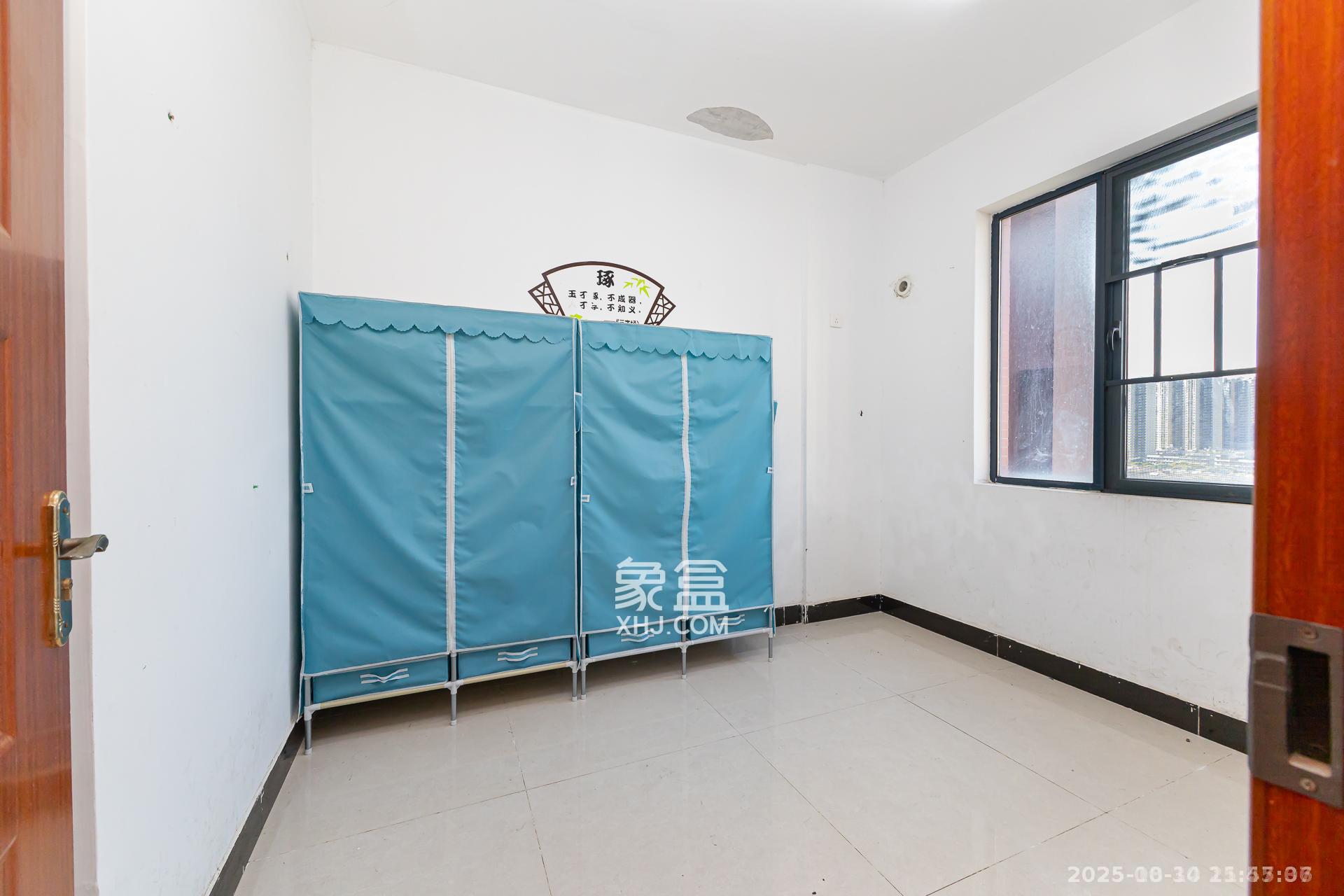 珠江东方明珠(新地东方明珠)三期  4室2厅2卫    1500.0元/月 珠江东方明珠(新地东方明珠)三期  4室2厅2卫    1500.0元/月室内图