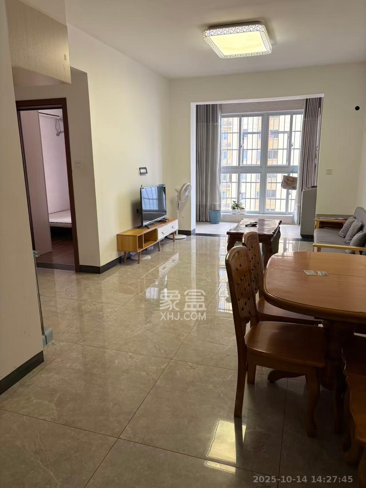 MOMA当代广场 3室2厅1卫 1650.0元/月 MOMA当代广场 3室2厅1卫 1650.0元/月室内图