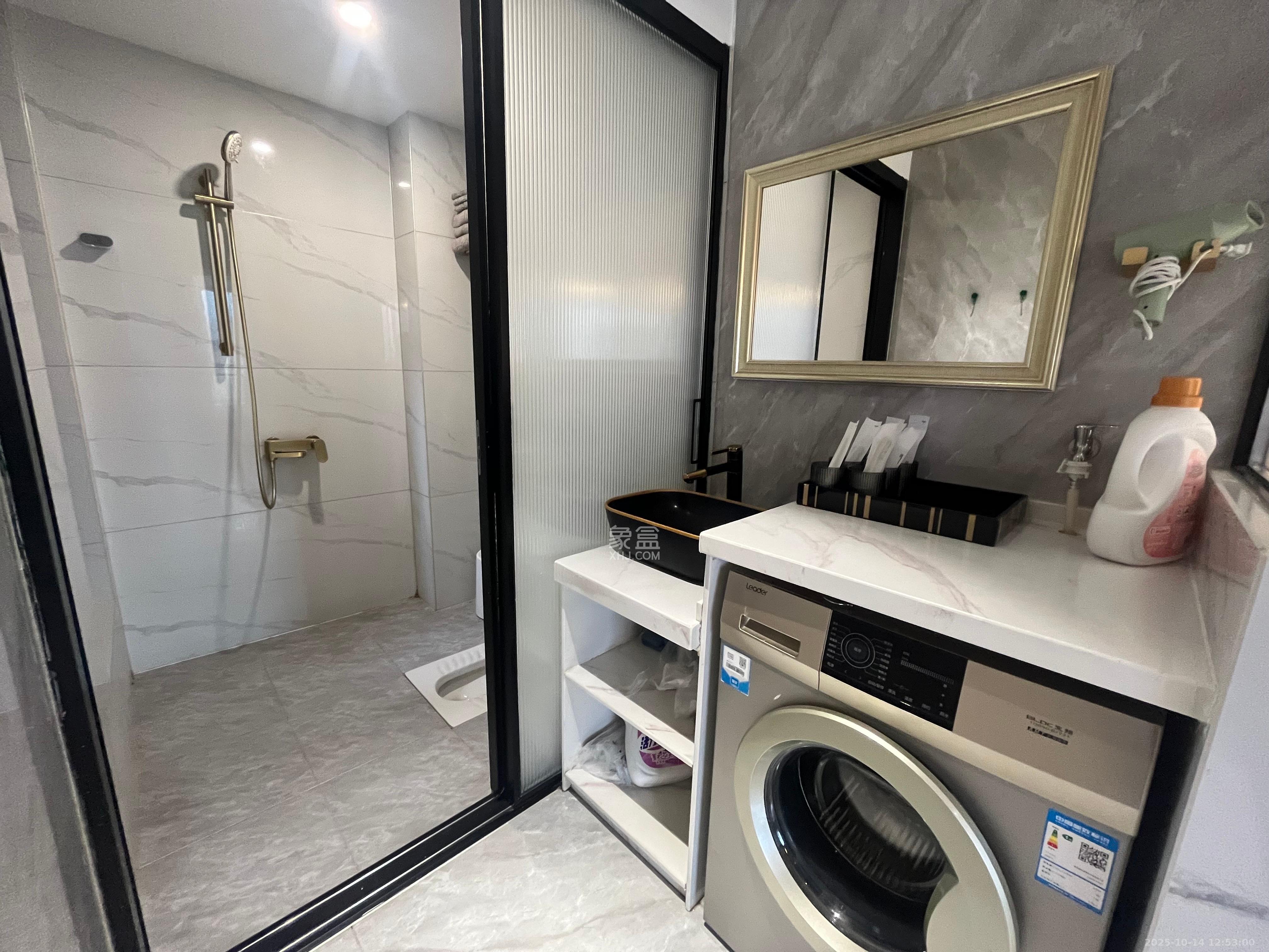 北辰三角洲E7区  3室2厅1卫    3800.0元/月室内图