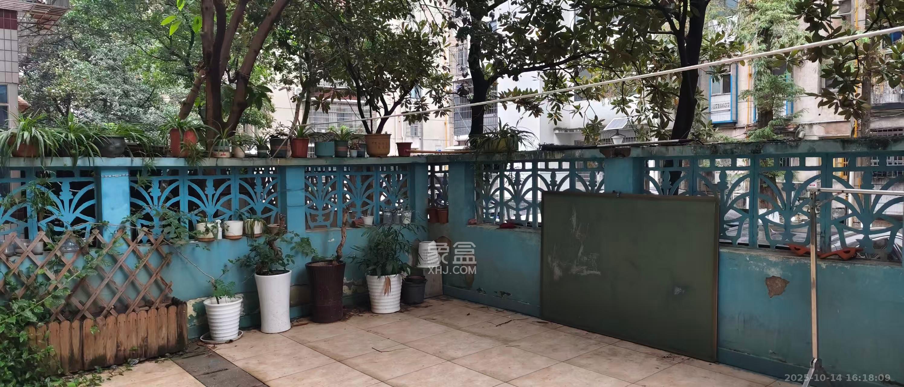 静宜园小区  3室2厅1卫    2400.0元/月 静宜园小区  3室2厅1卫    2400.0元/月室内图