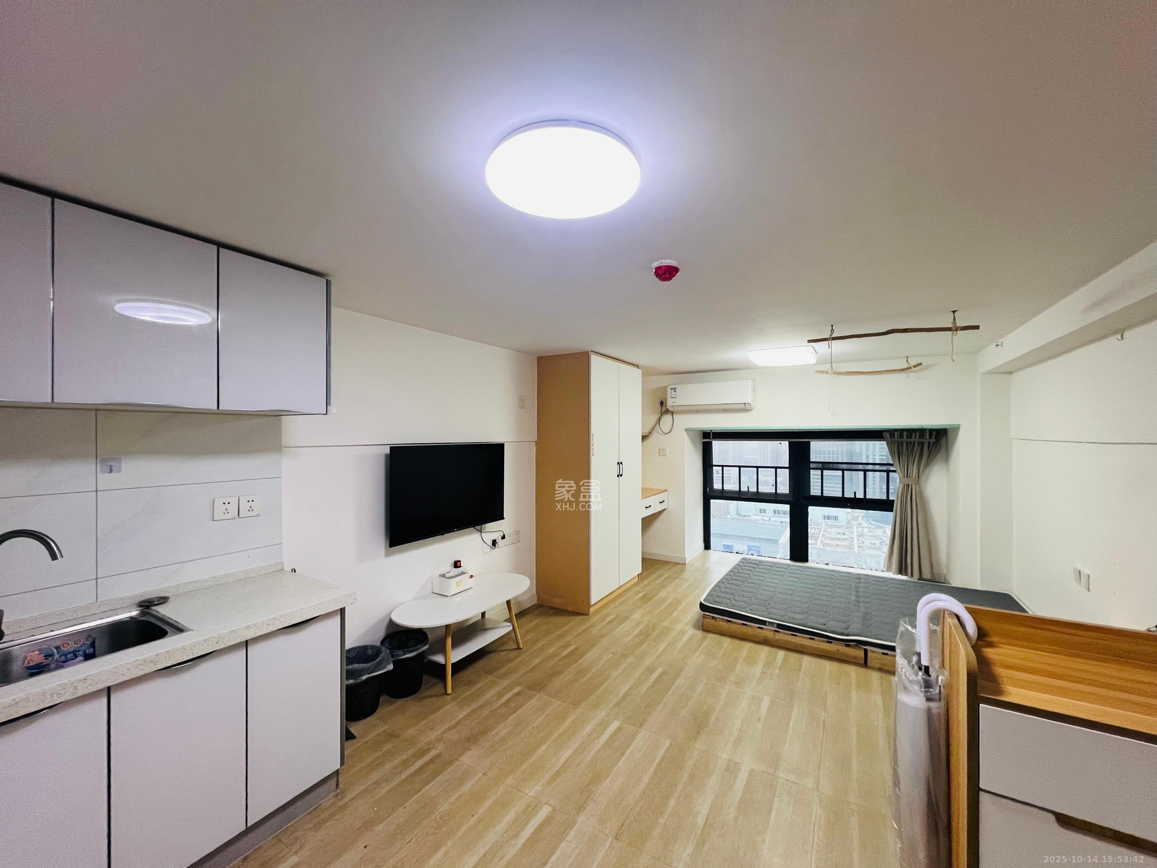 龙湖新壹城  1室1厅1卫    1400.0元/月室内图