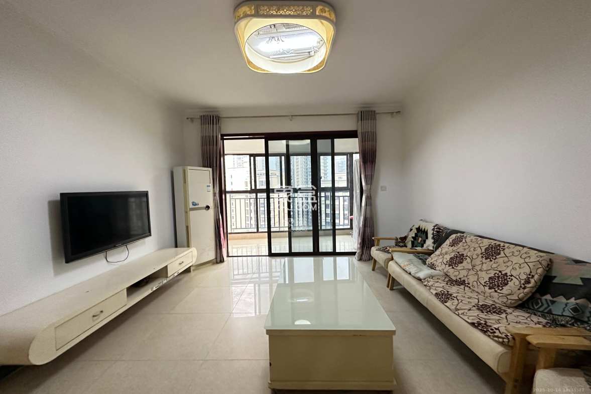 保利麓谷林语D区 3室2厅2卫 2400.0元/月 保利麓谷林语D区 3室2厅2卫 2400.0元/月室内图