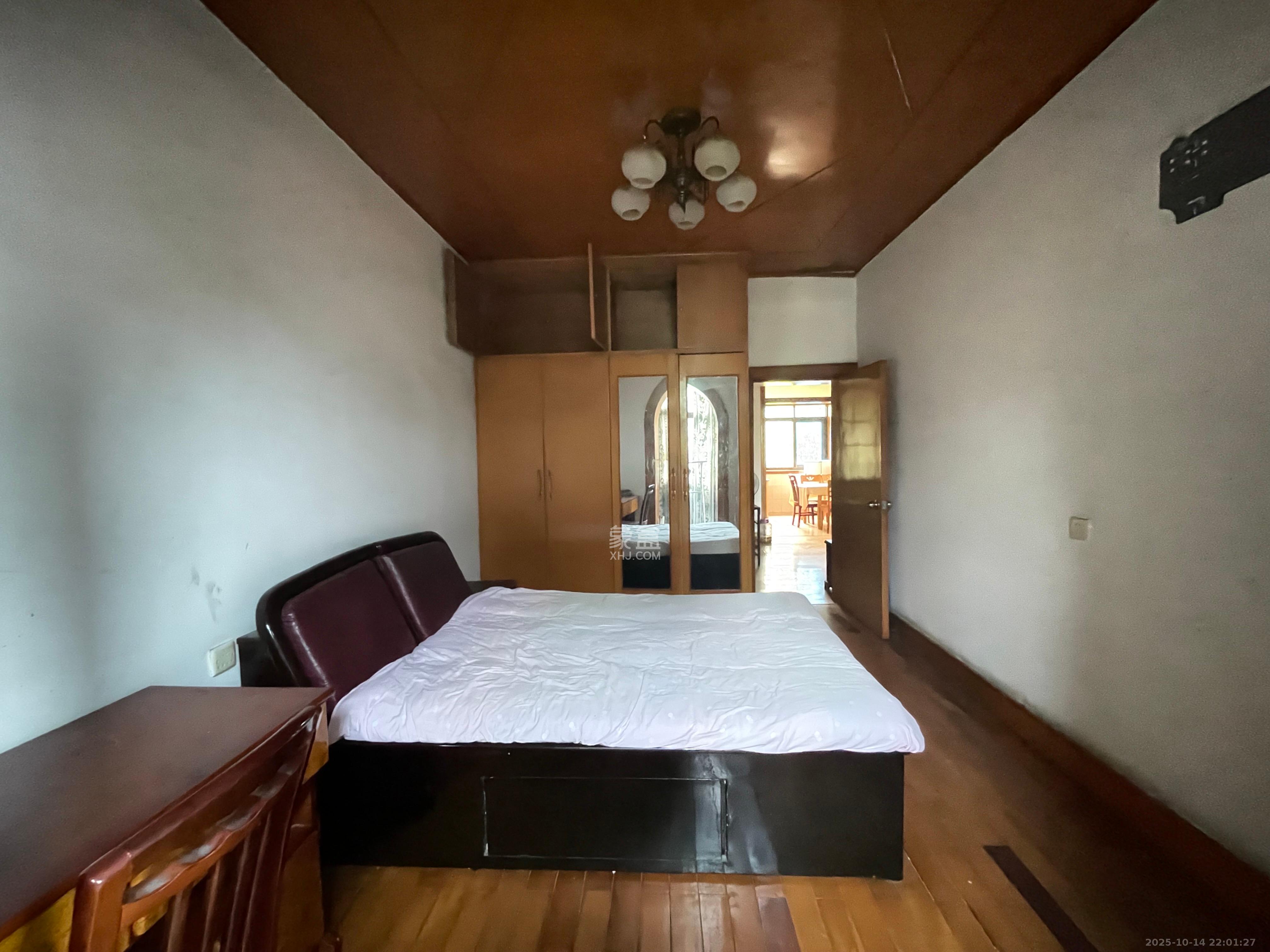 中建五局信和苑二区  2室1厅1卫    1100.0元/月室内图