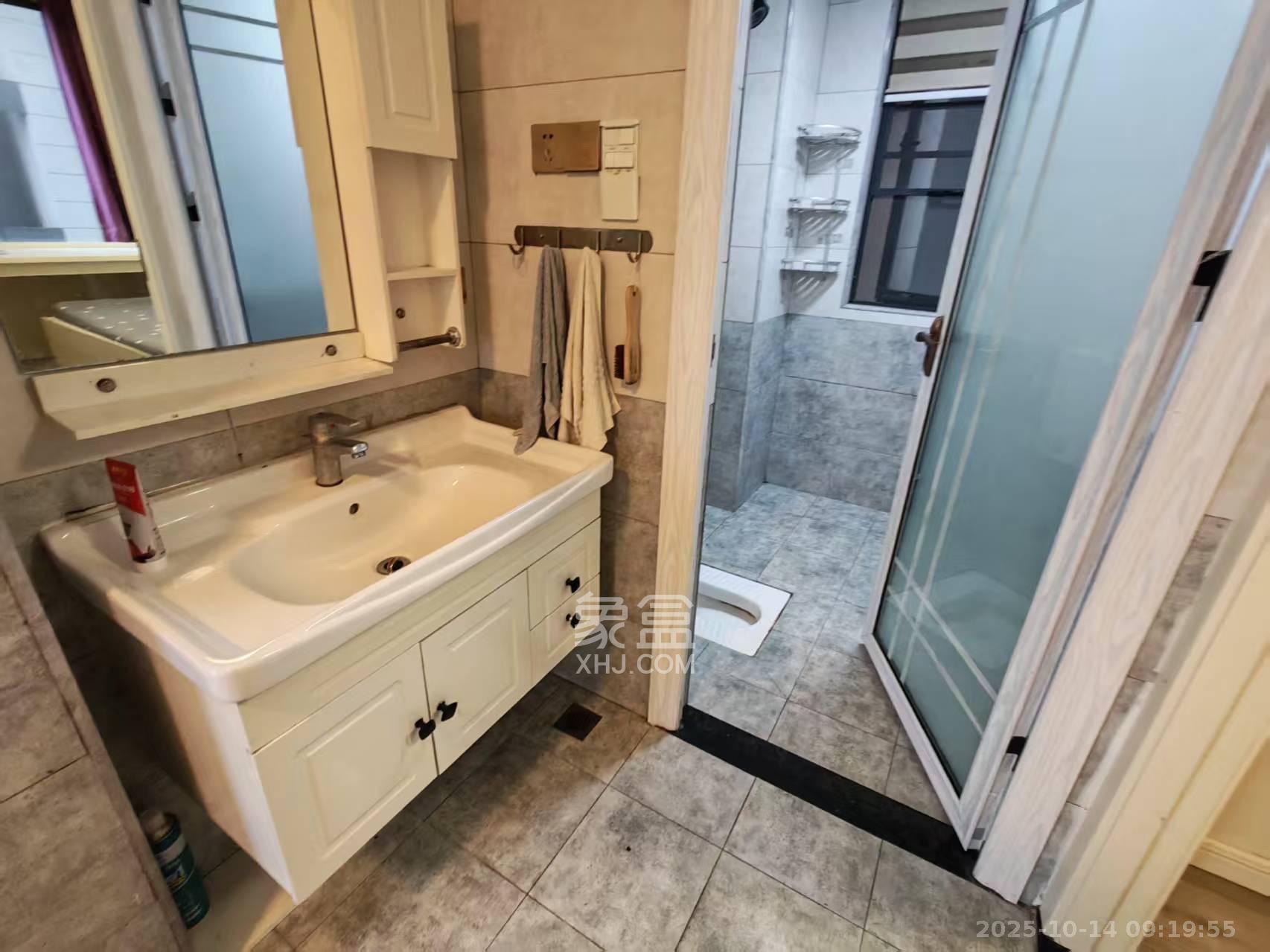 建发中央公园(建发美地) 3室2厅1卫 2800.0元/月 建发中央公园(建发美地) 3室2厅1卫 2800.0元/月室内图