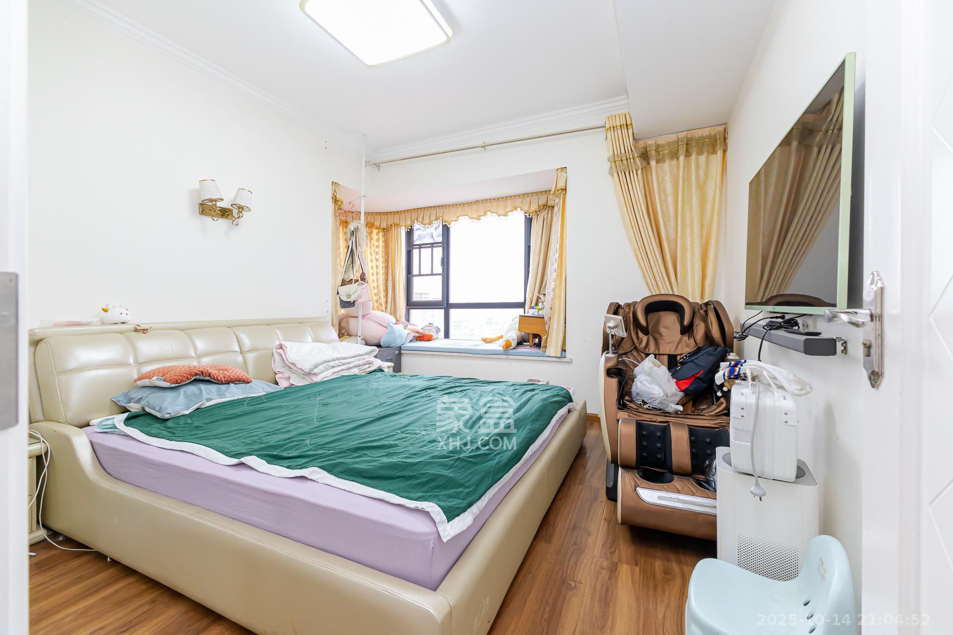 润和之悦（金泽园）  4室2厅2卫    89.0万卧室