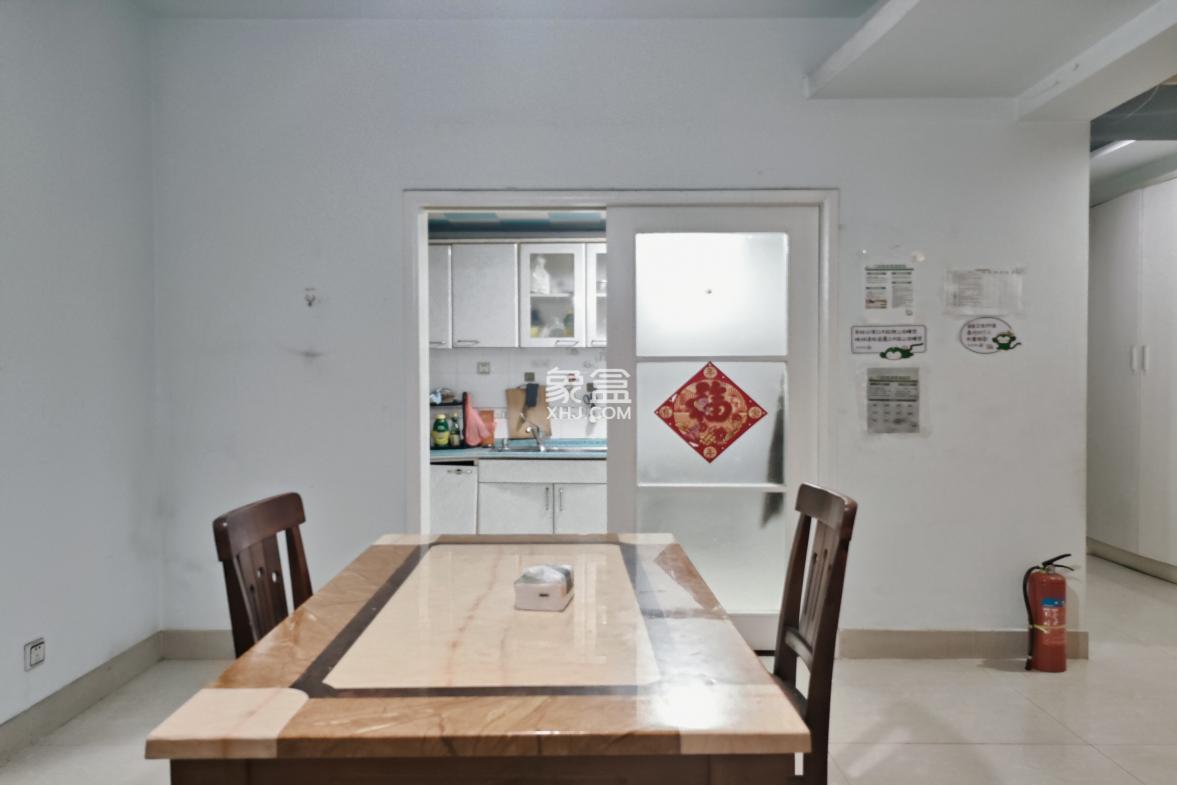 现代花园一期 3室2厅2卫 3300.0元/月 现代花园一期 3室2厅2卫 3300.0元/月室内图