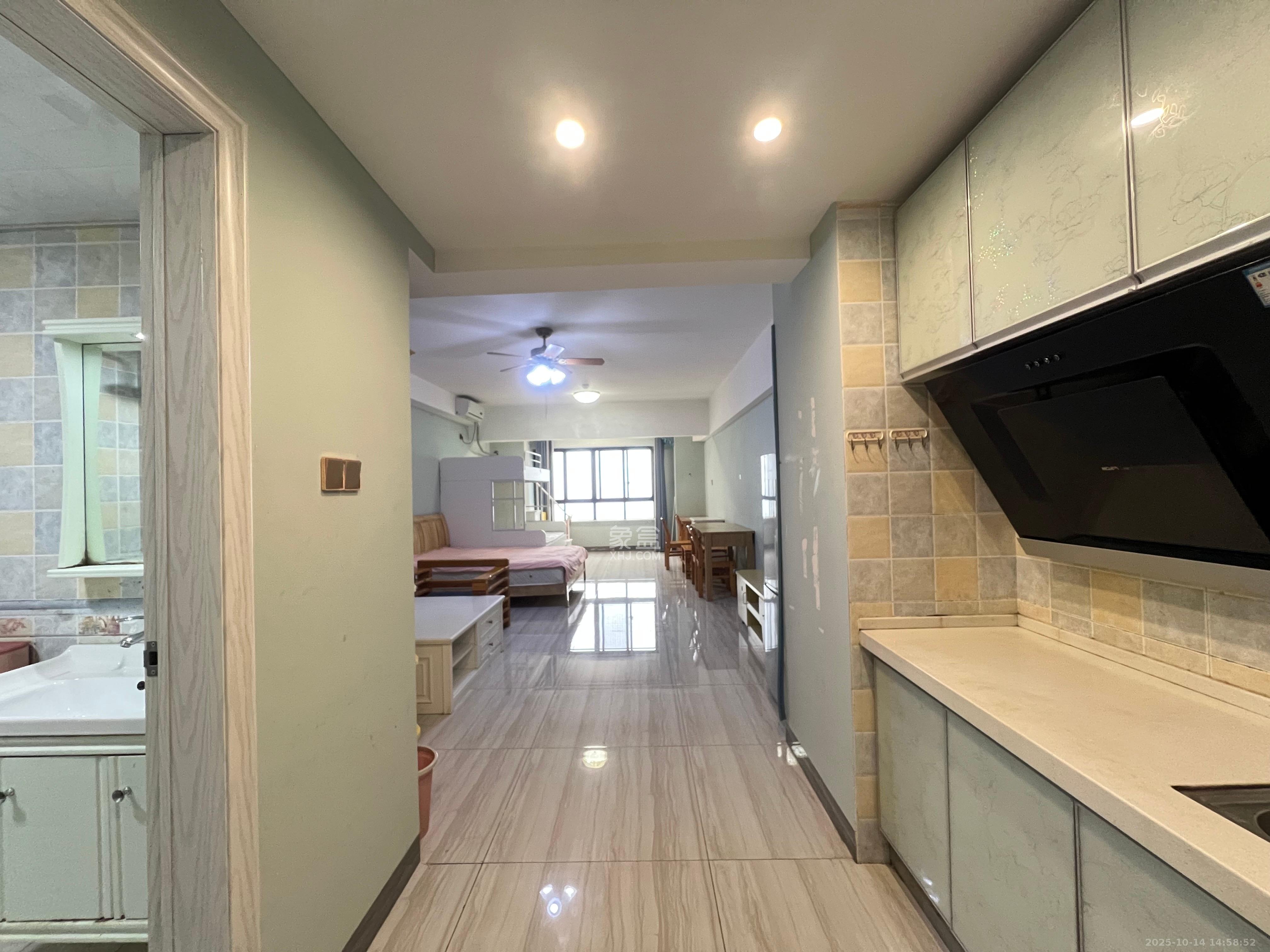 当代滨江MOMA 1室1厅1卫 1800.0元/月 当代滨江MOMA 1室1厅1卫 1800.0元/月室内图