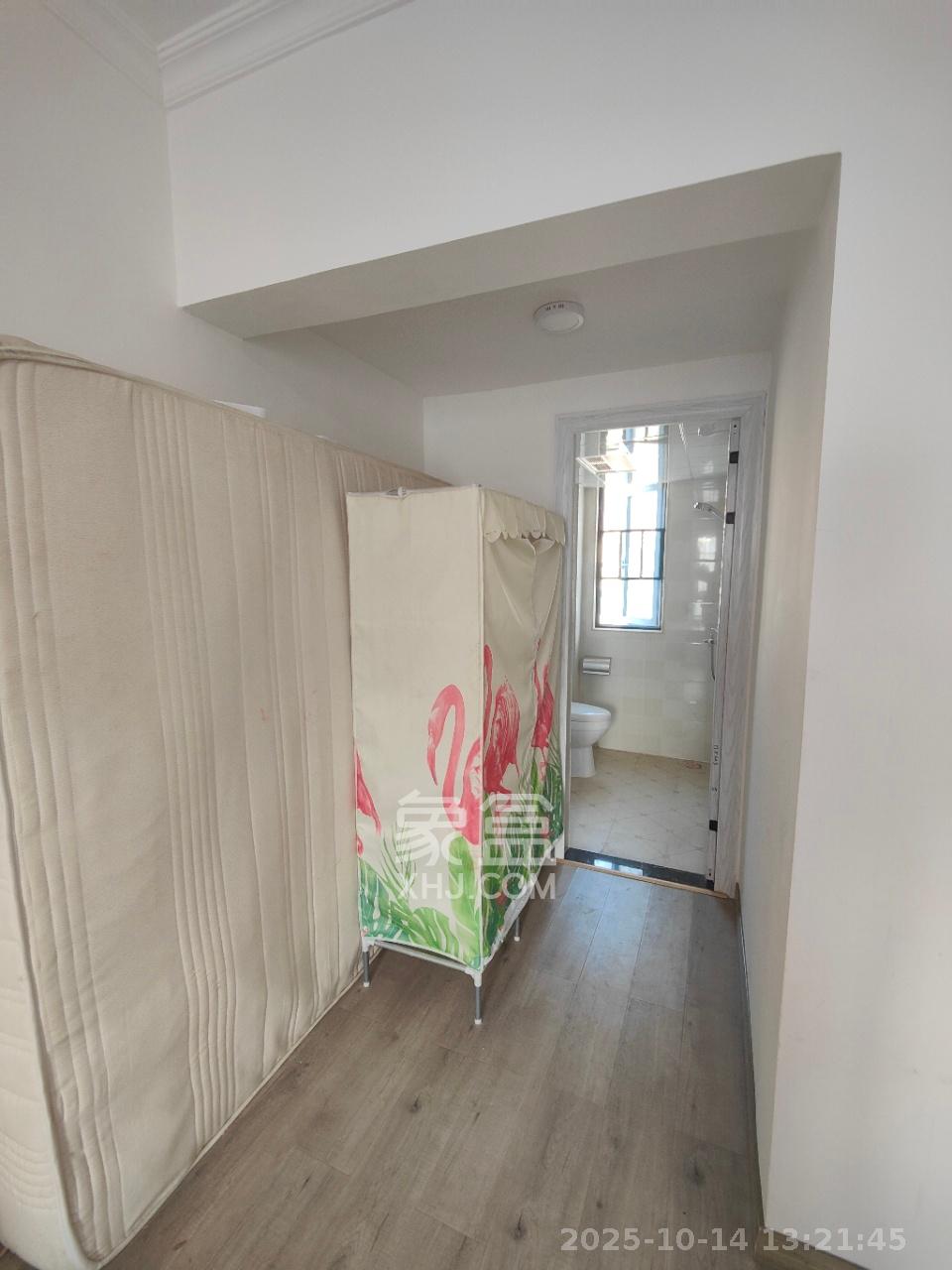 蝴蝶谷  3室2厅2卫    1600.0元/月室内图