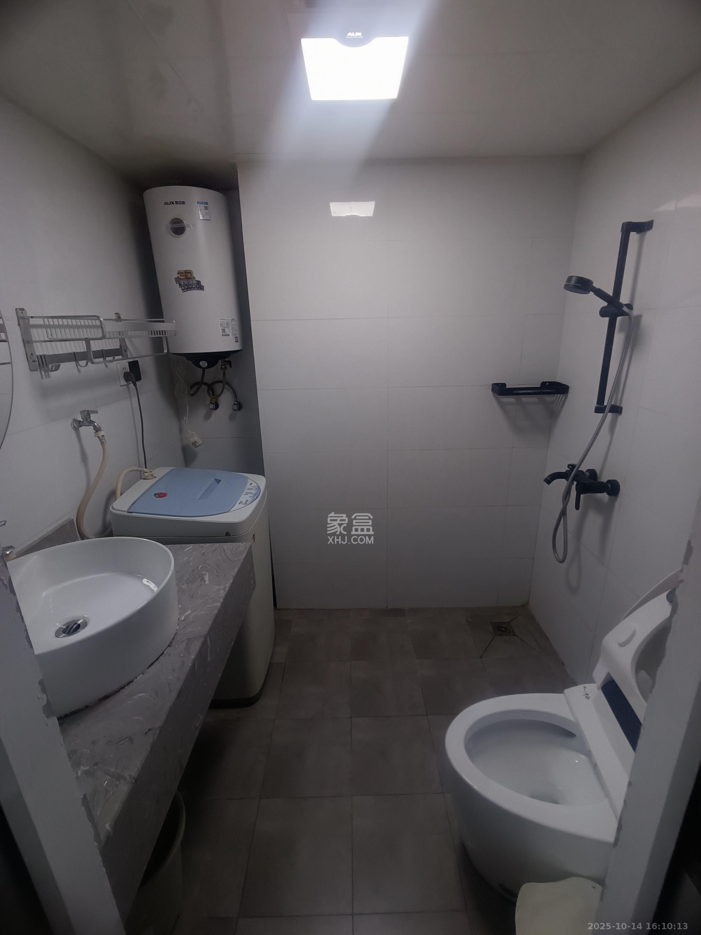 和府  1室1厅1卫    1600.0元/月室内图