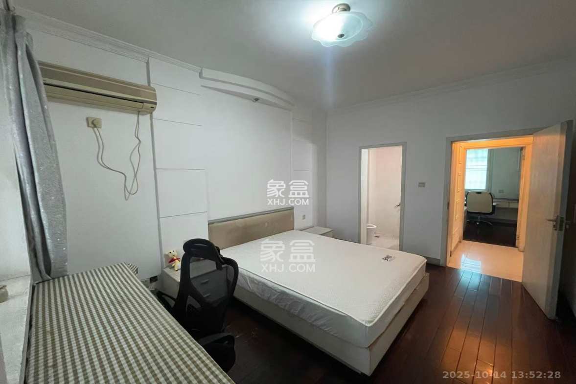 左家塘建材宿舍 3室2厅2卫 2100.0元/月 左家塘建材宿舍 3室2厅2卫 2100.0元/月室内图