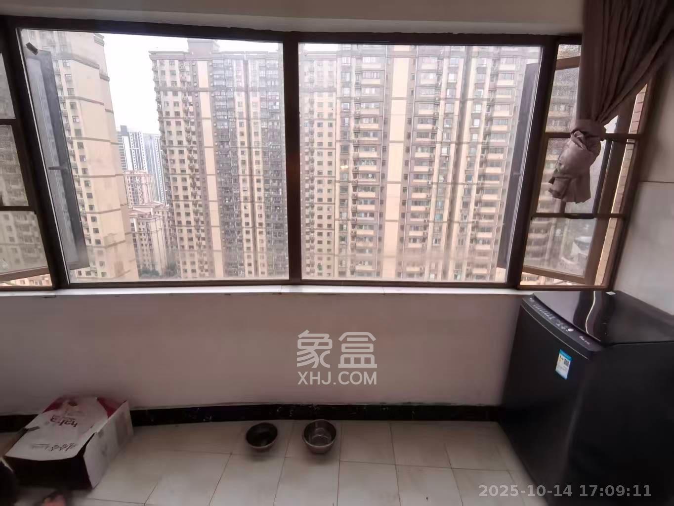 江山帝景哈佛  2室2厅1卫    1600.0元/月 江山帝景哈佛  2室2厅1卫    1600.0元/月室内图