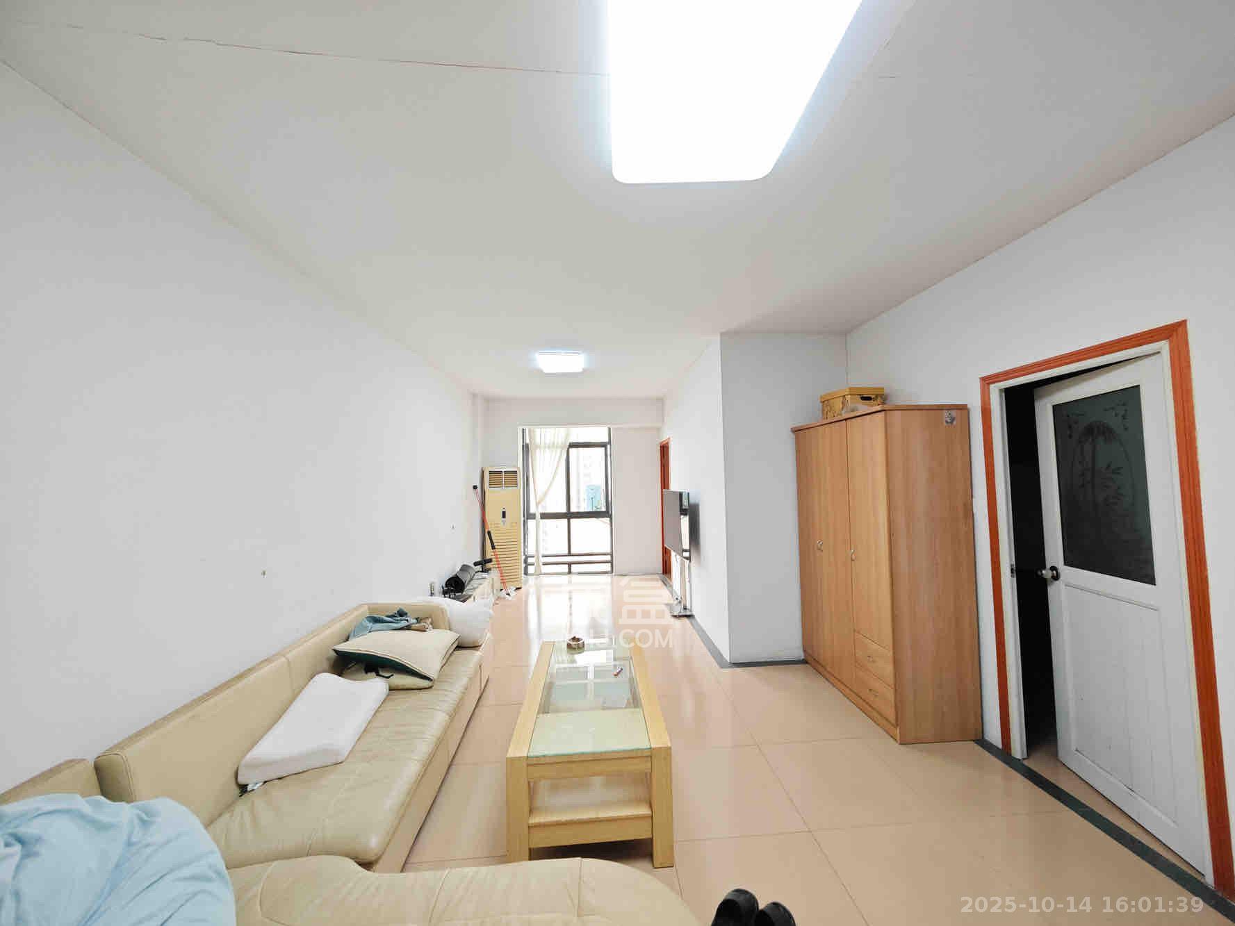 满庭芳小区  1室1厅1卫    1500.0元/月 满庭芳小区  1室1厅1卫    1500.0元/月