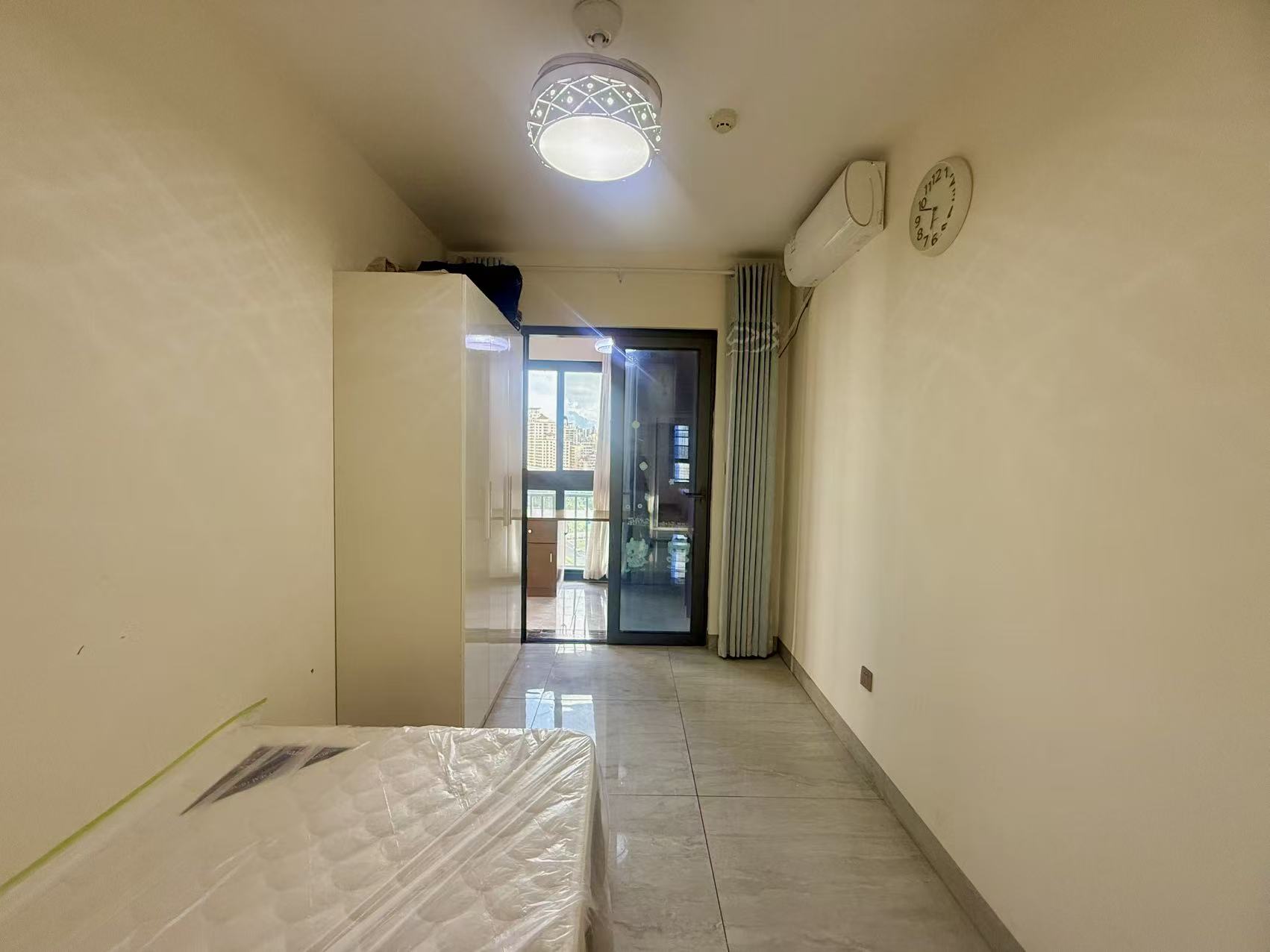 海航豪庭南苑  3室2厅2卫    4500.0元/月室内图